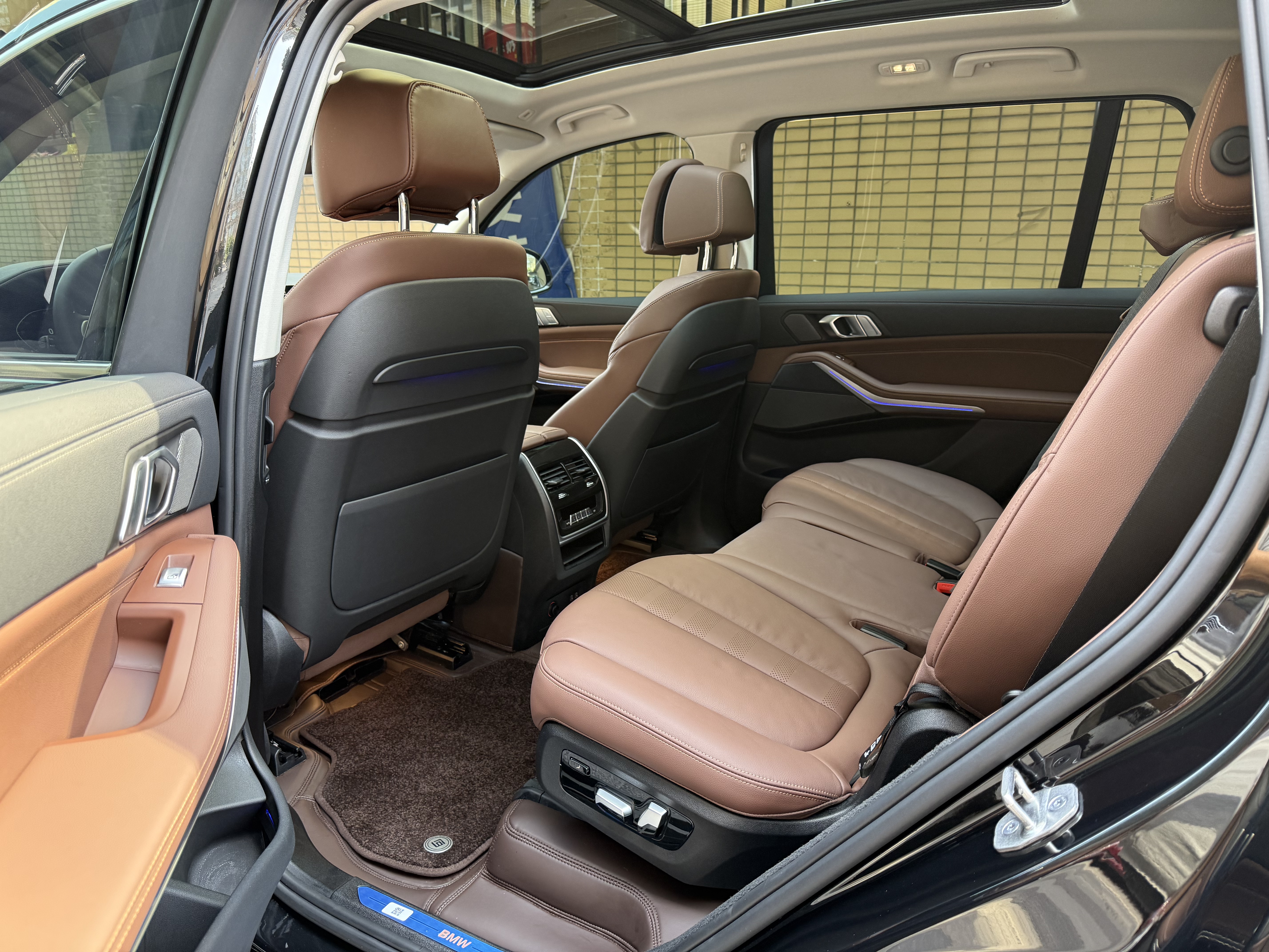 BMW X7 2022 صورة سيارة #5