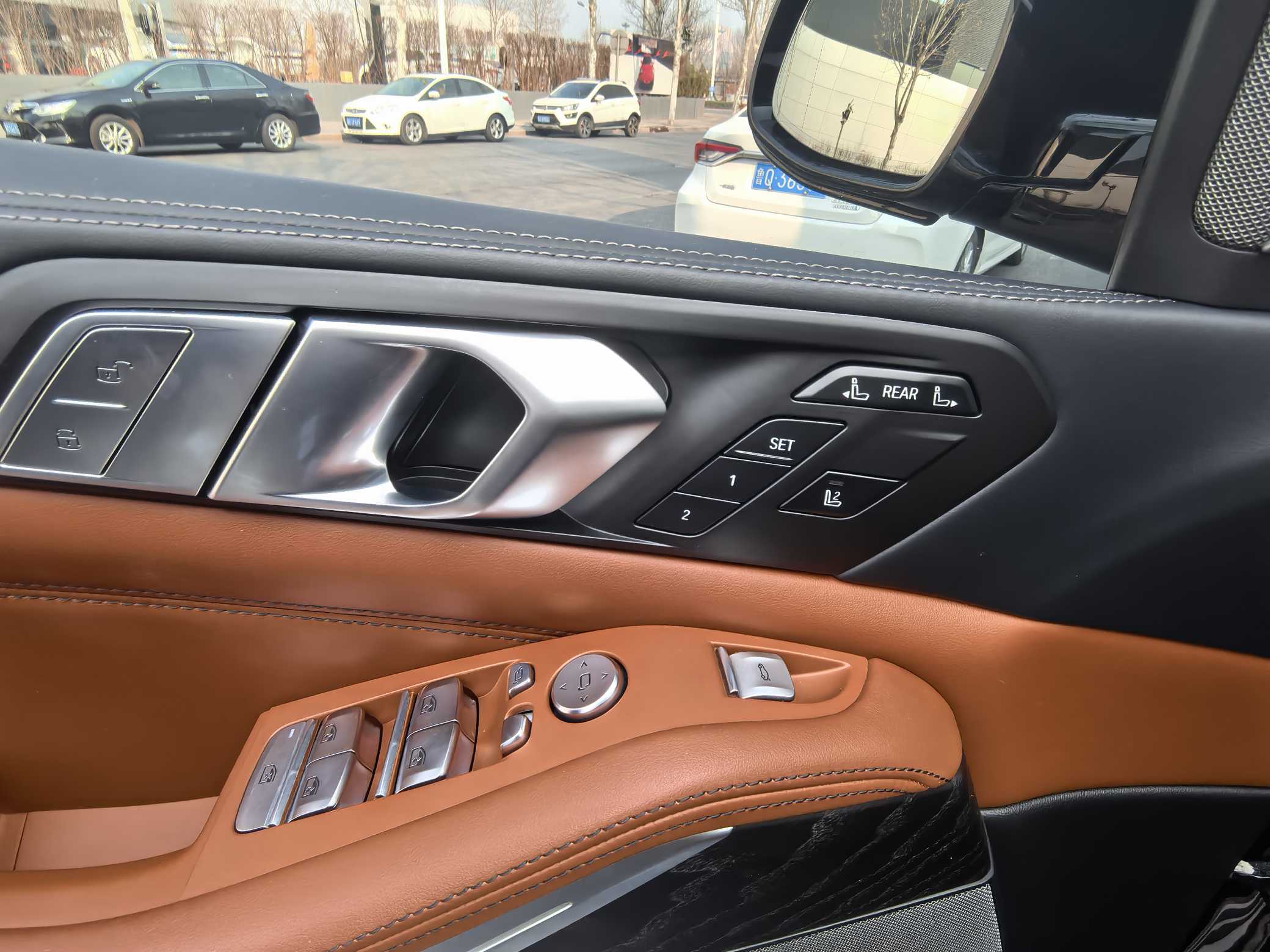 BMW X7 2022 #5 BMW X7 2022 car image #5