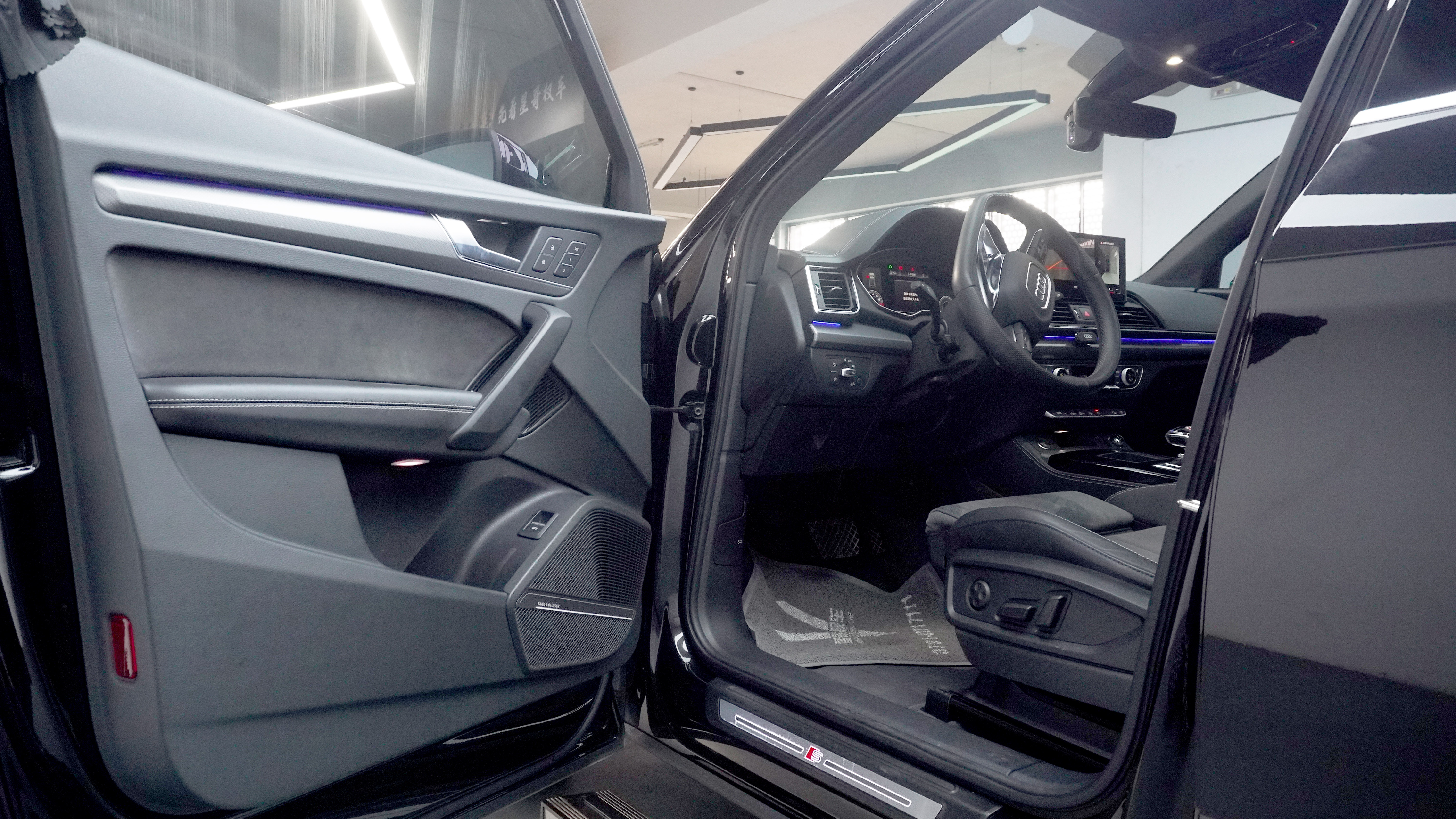 Audi Q5L Sportback 2022 immagine di auto #5