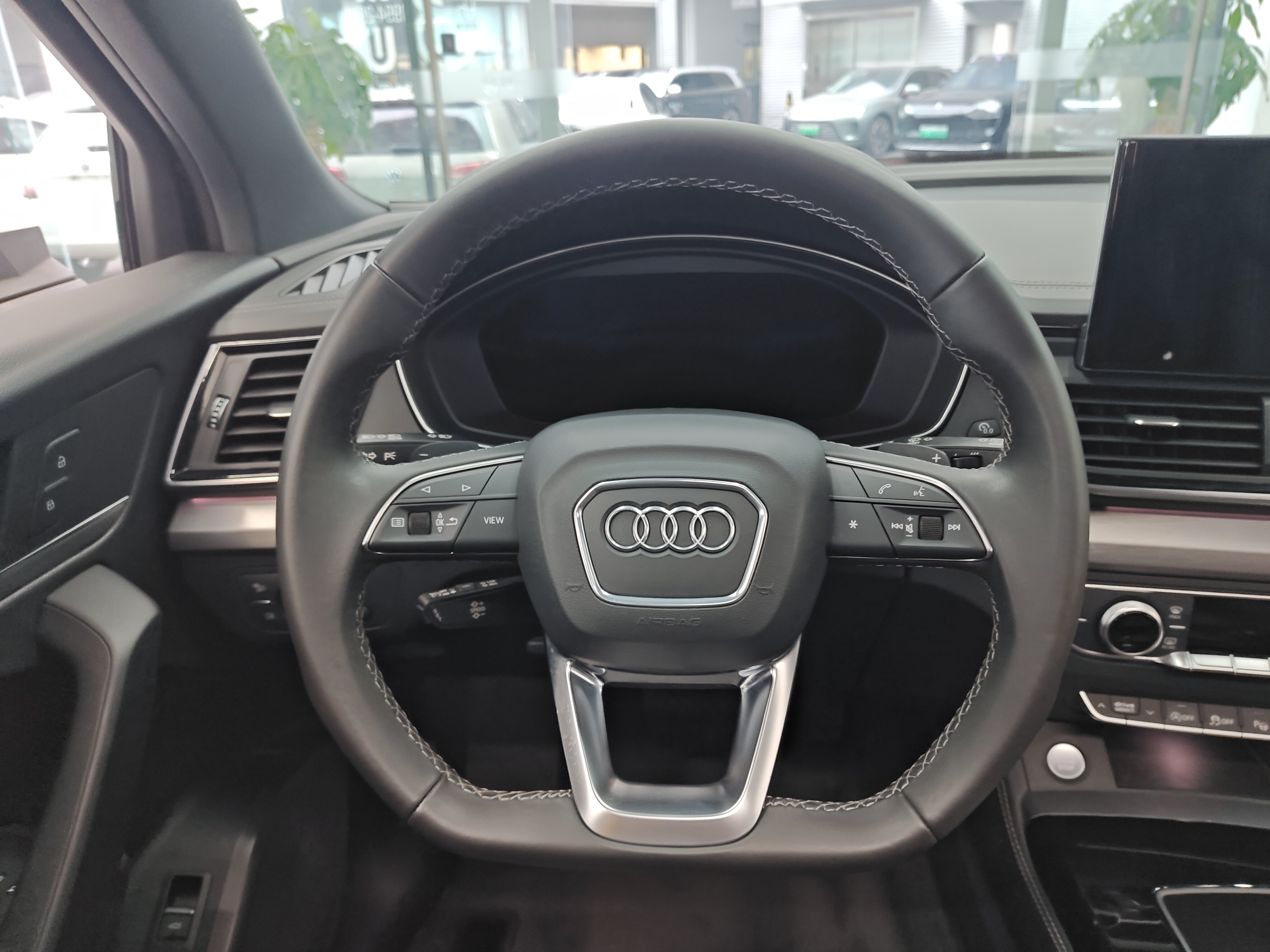 Audi Q5L Sportback 2022 car image #5