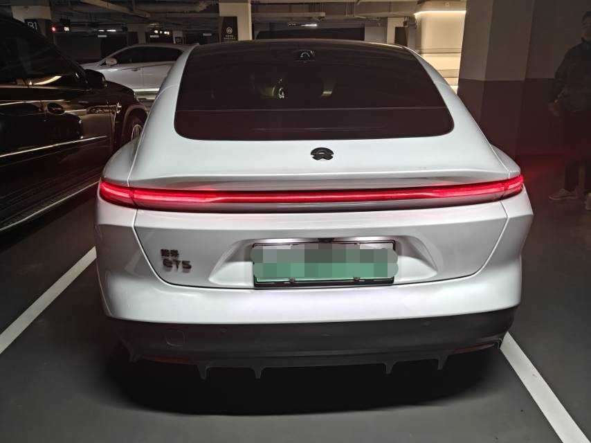 NIO ET5 2023 car image #5