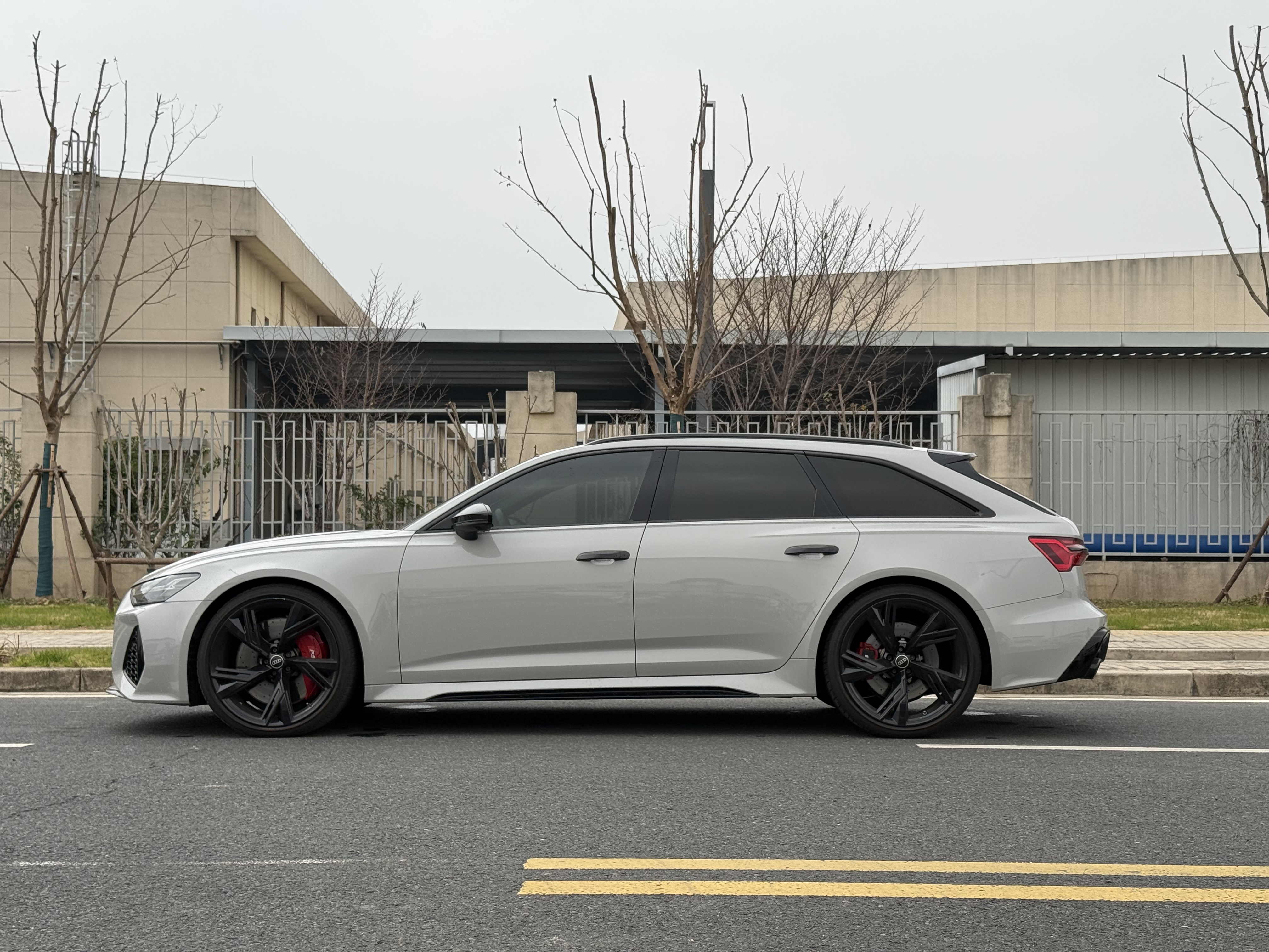 Audi RS 6 2022 immagine di auto #5