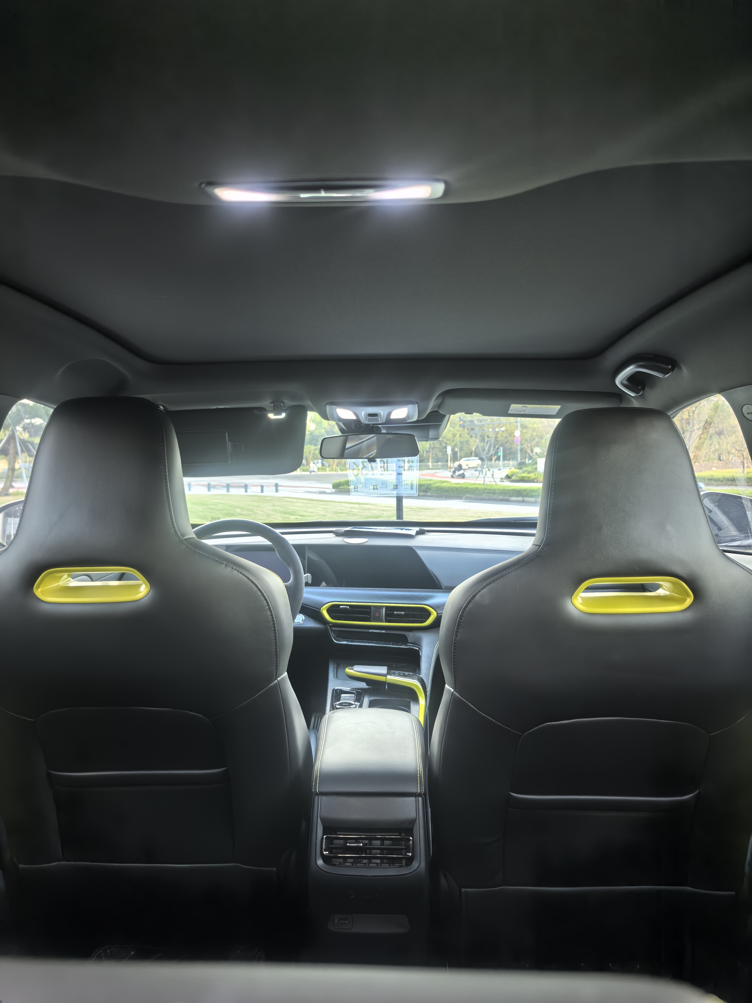 Changan UNI-T 2022 صورة سيارة #5