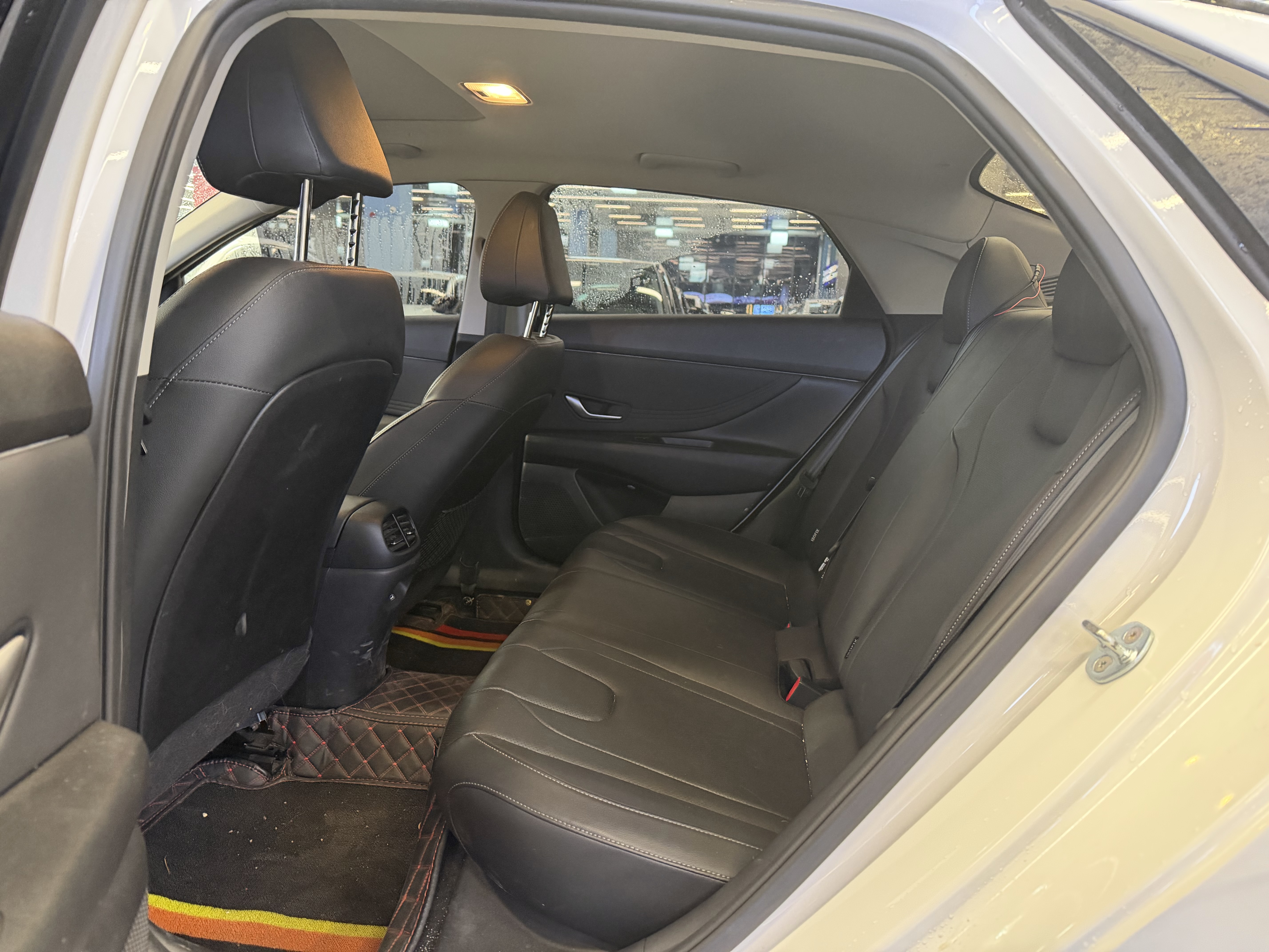 Hyundai Elantra 2023 car image #5