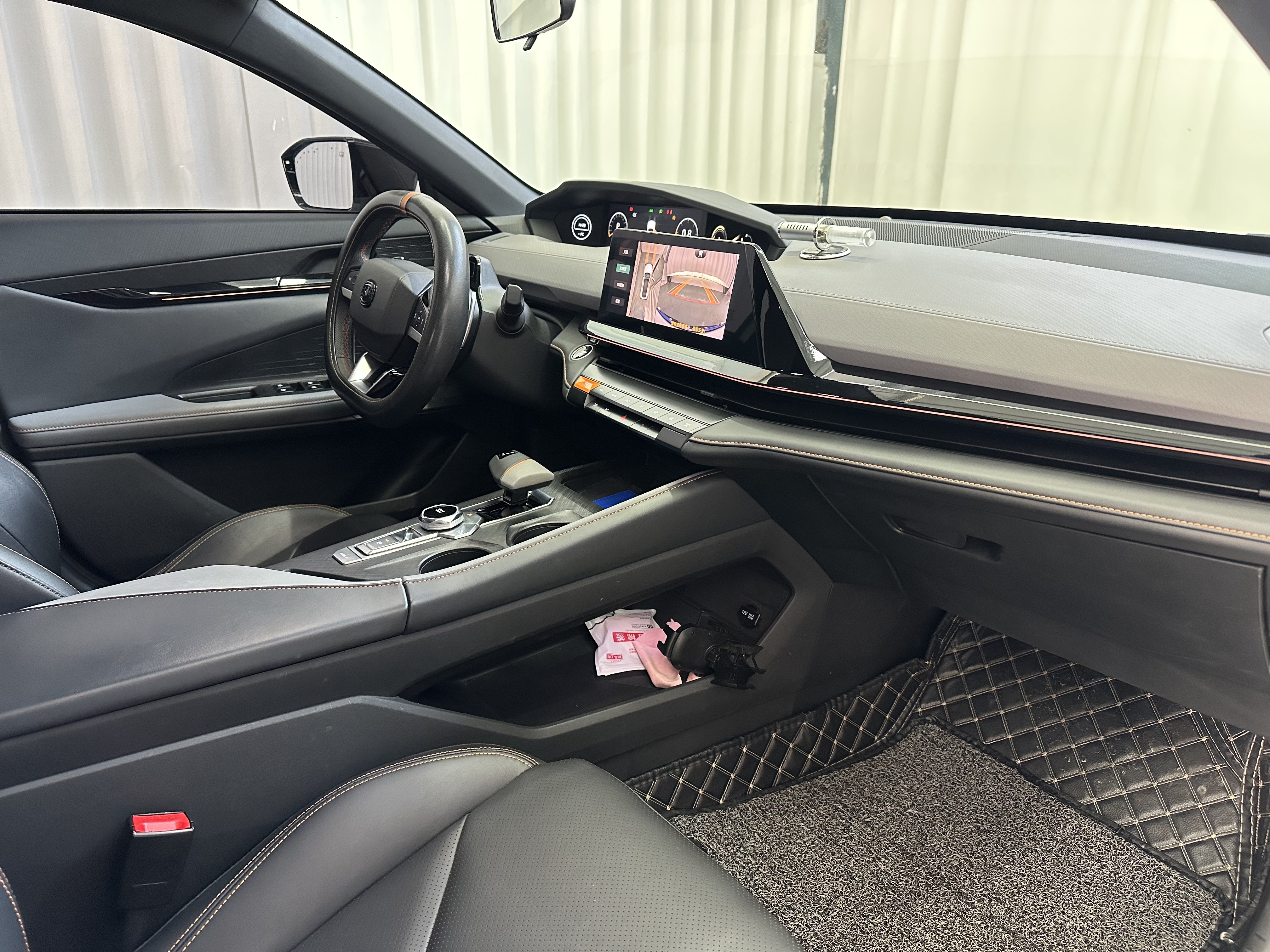 Changan UNI-V 2023 immagine di auto #5