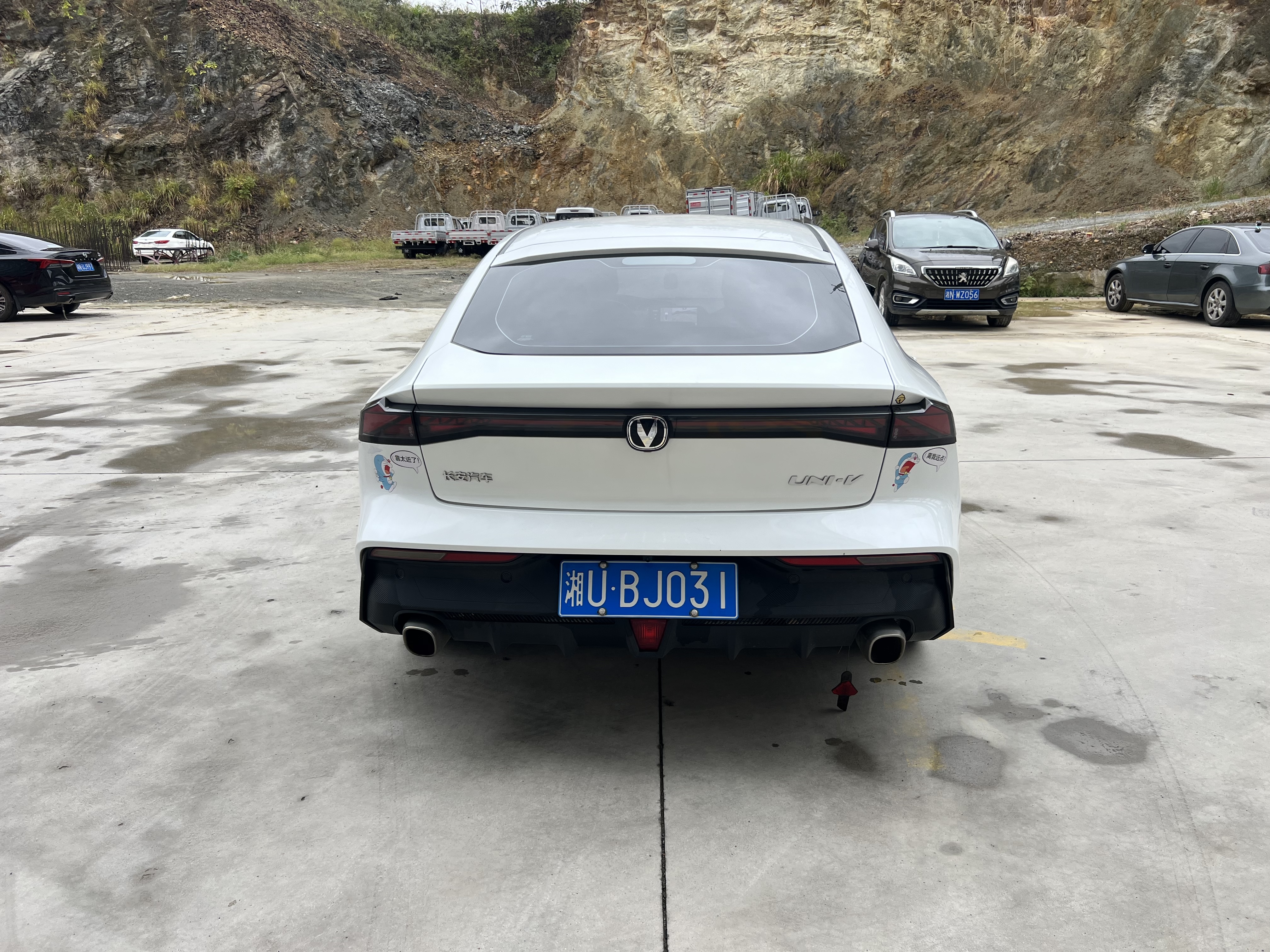 Changan UNI-V 2023 #5 Changan UNI-V 2023 immagine di auto #5