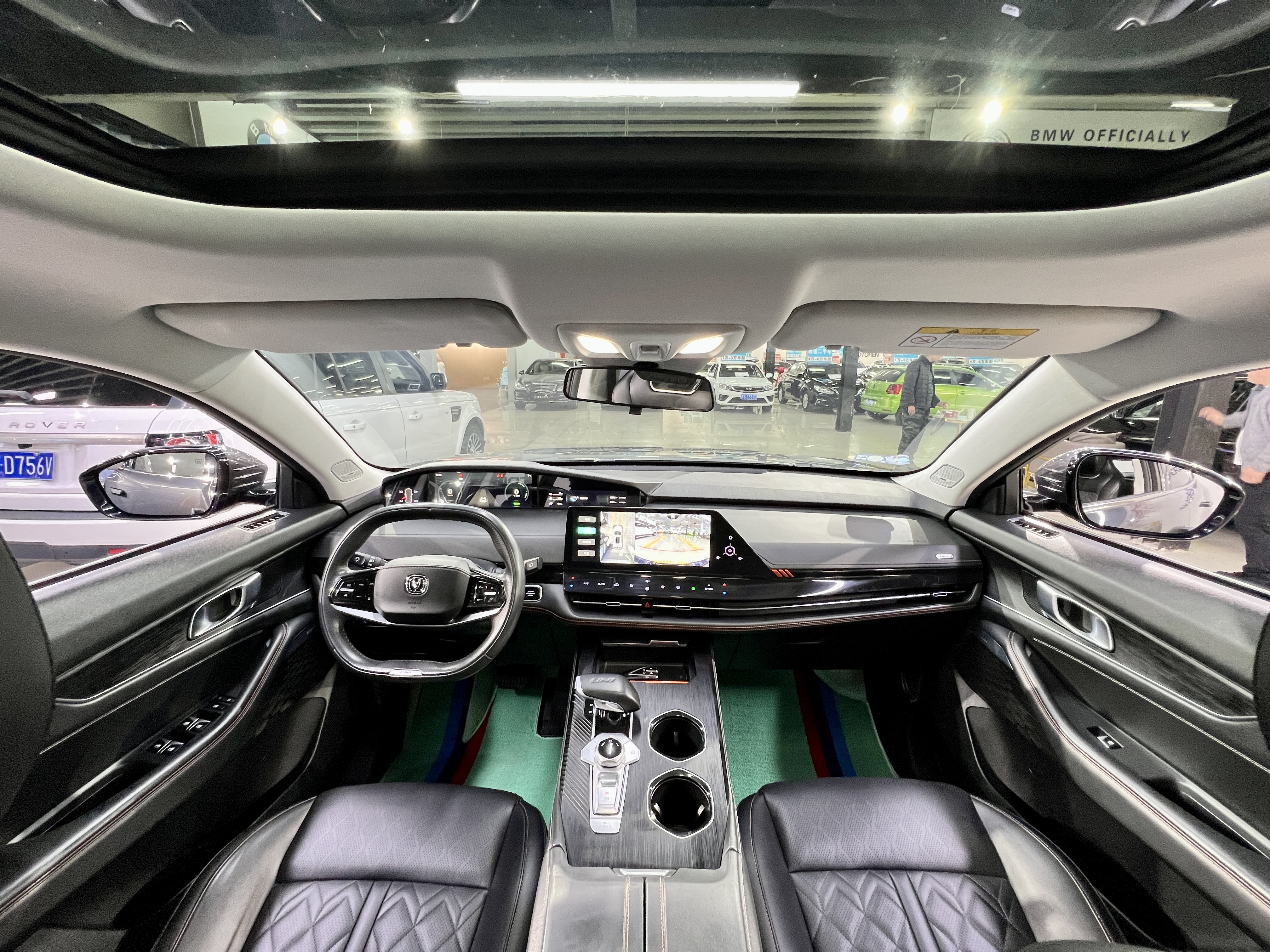 Changan UNI-K iDD 2023 car image #5