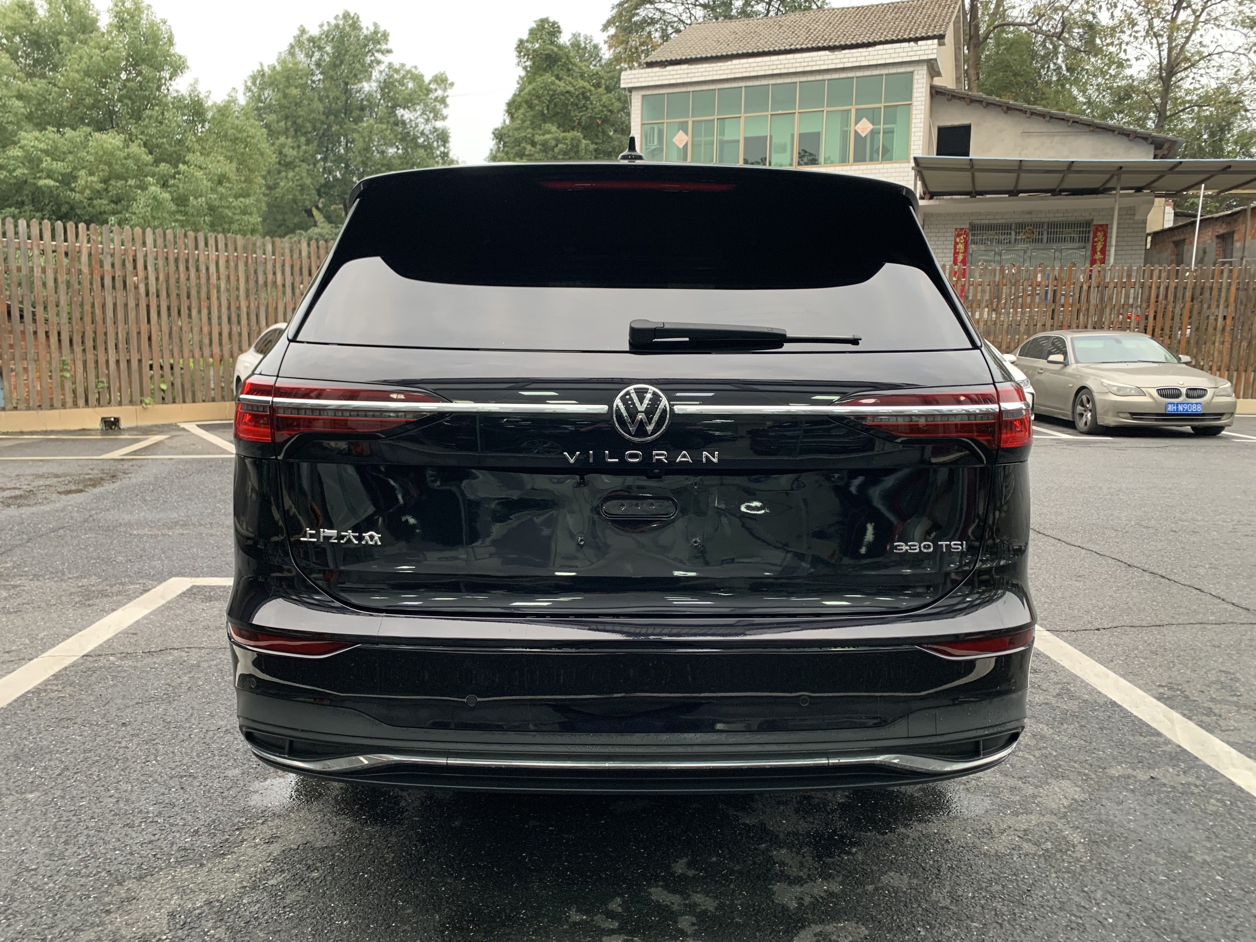 Volkswagen Viloran 2022 immagine di auto #5