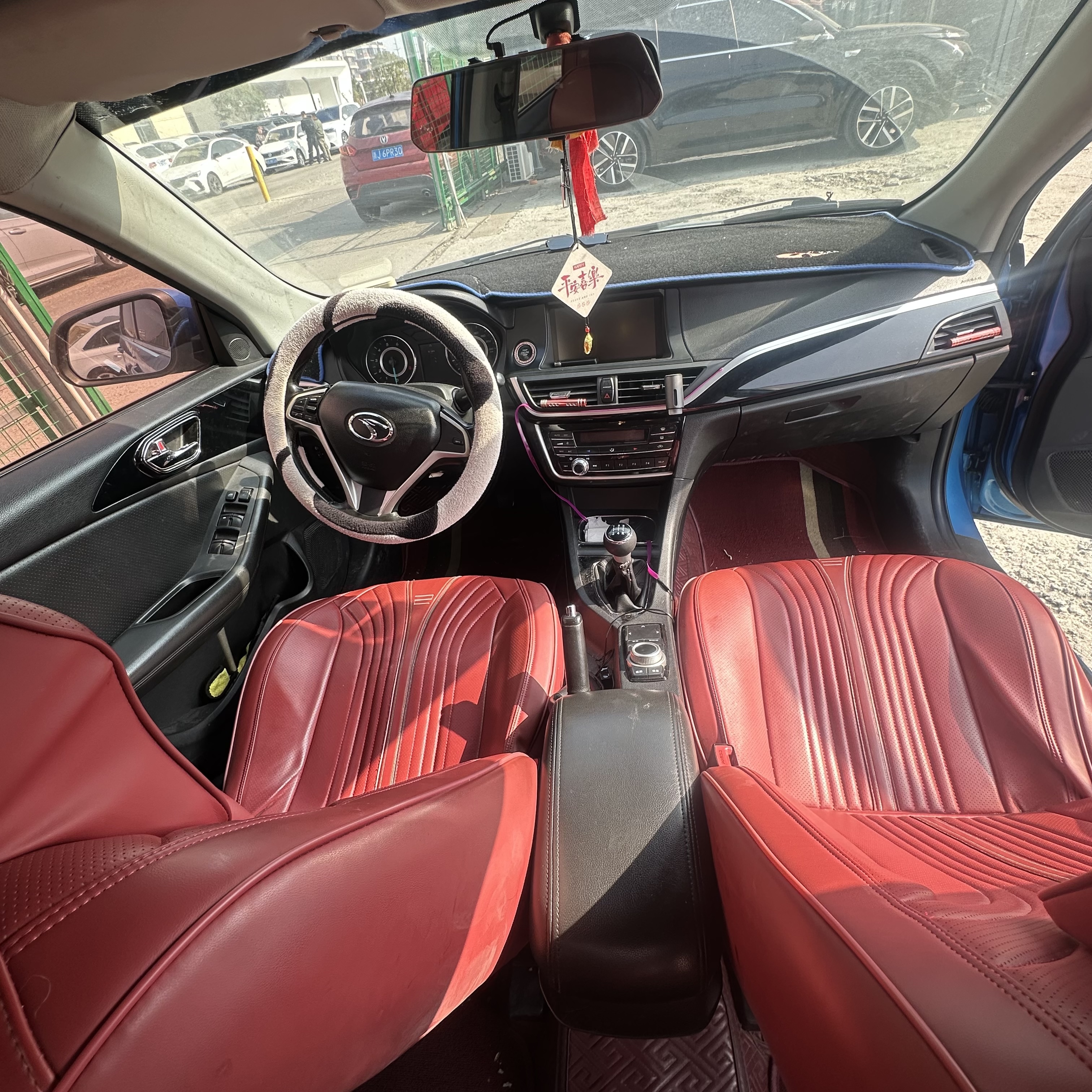 Soueast V5 Lingzhi 2017 #5 Soueast V5 Lingzhi 2017 car image #5