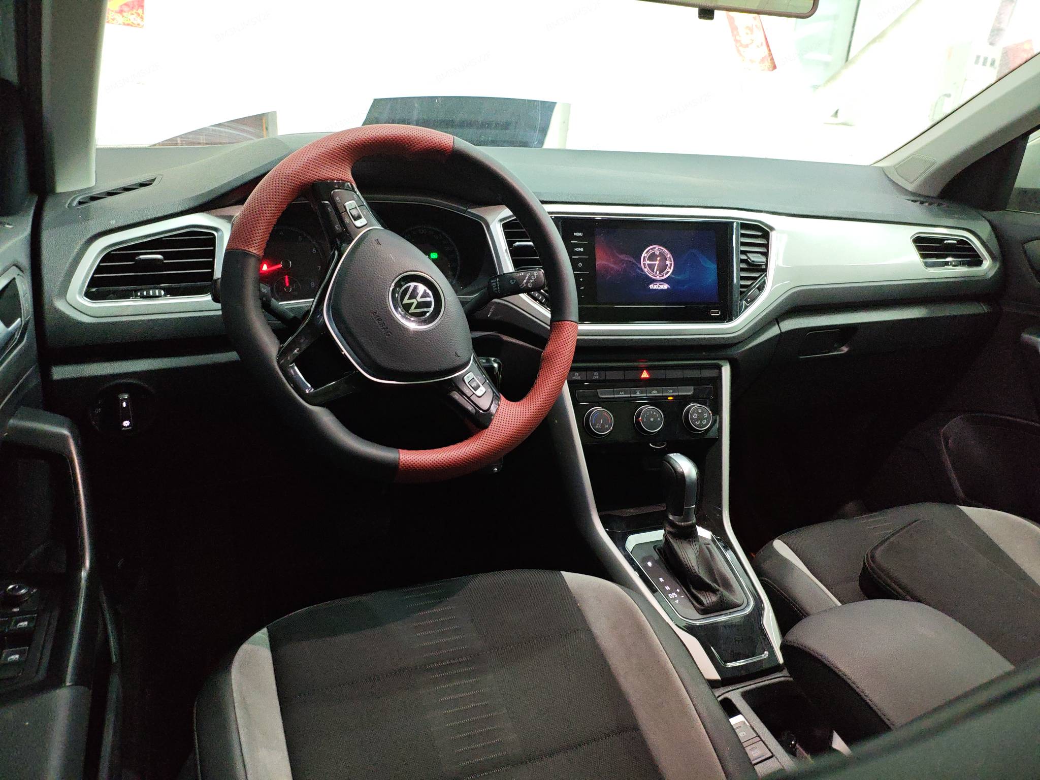 T-Roc 2022 car image #5