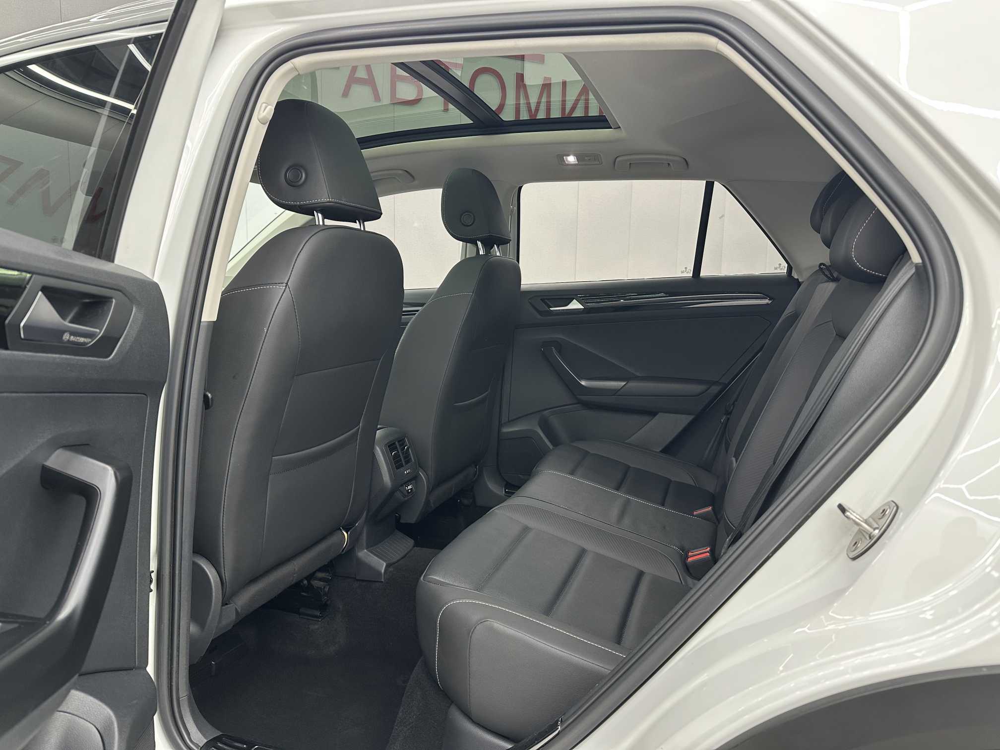T-Roc 2022 car image #5