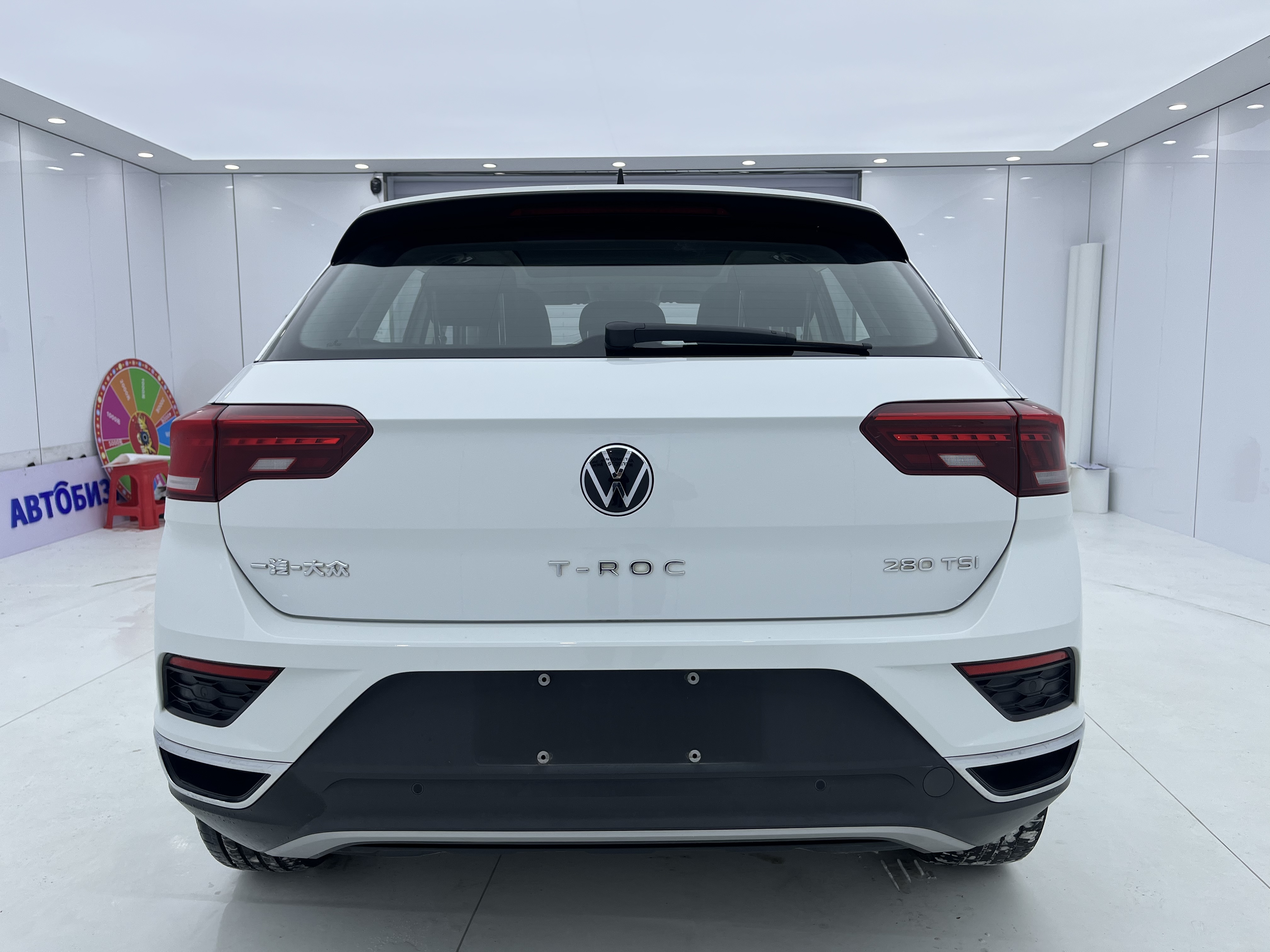 Volkswagen T-Roc 2022 immagine di auto #5