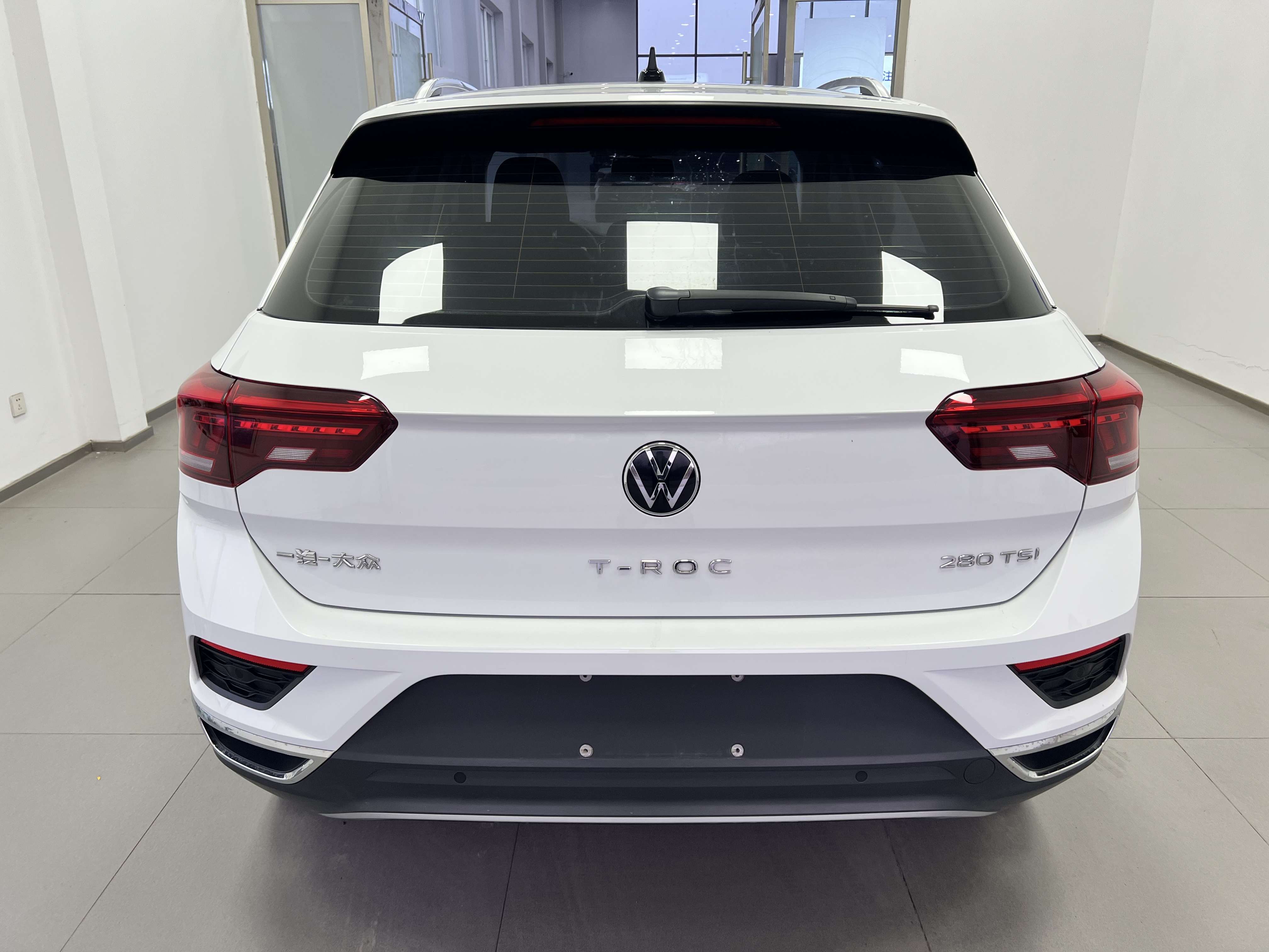 T-Roc 2023 car image #5