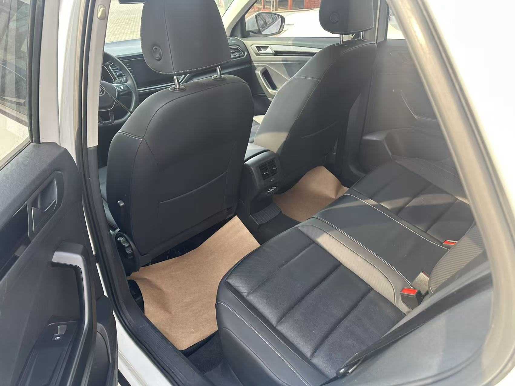 T-Roc 2022 car image #5