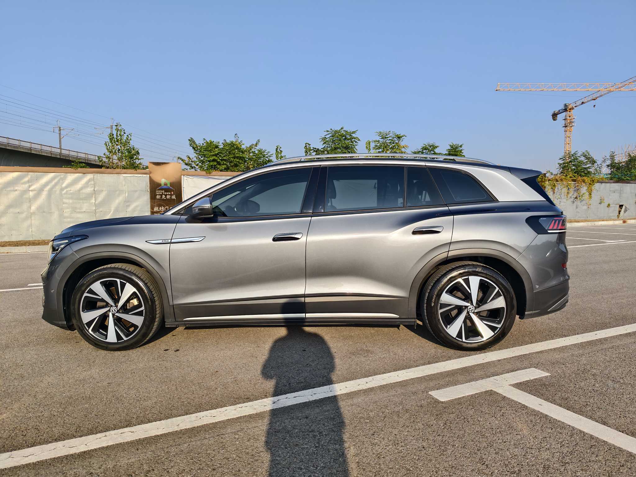 Volkswagen ID.6 X 2022 car image #5