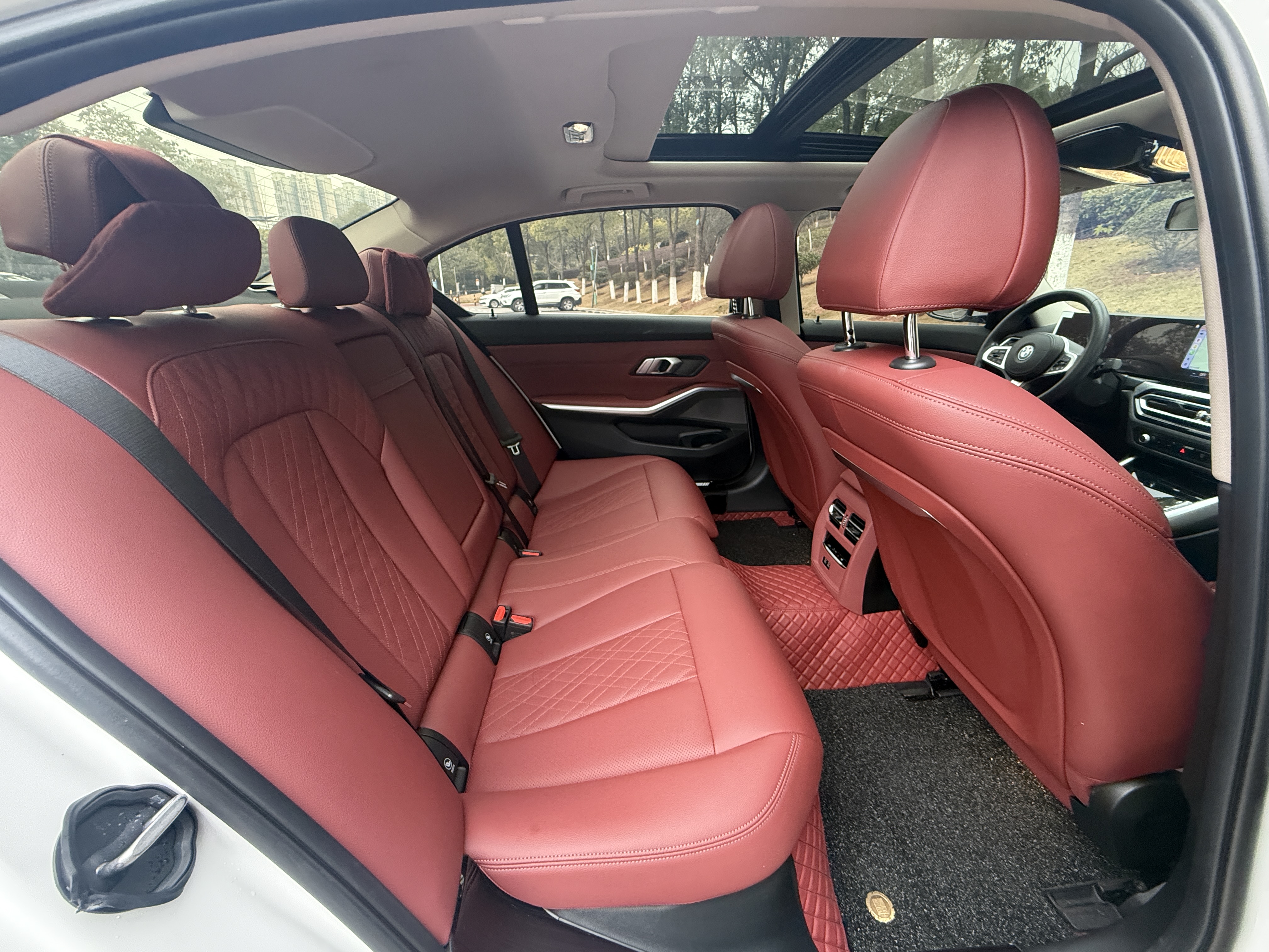 BMW i3 2023 car image #5