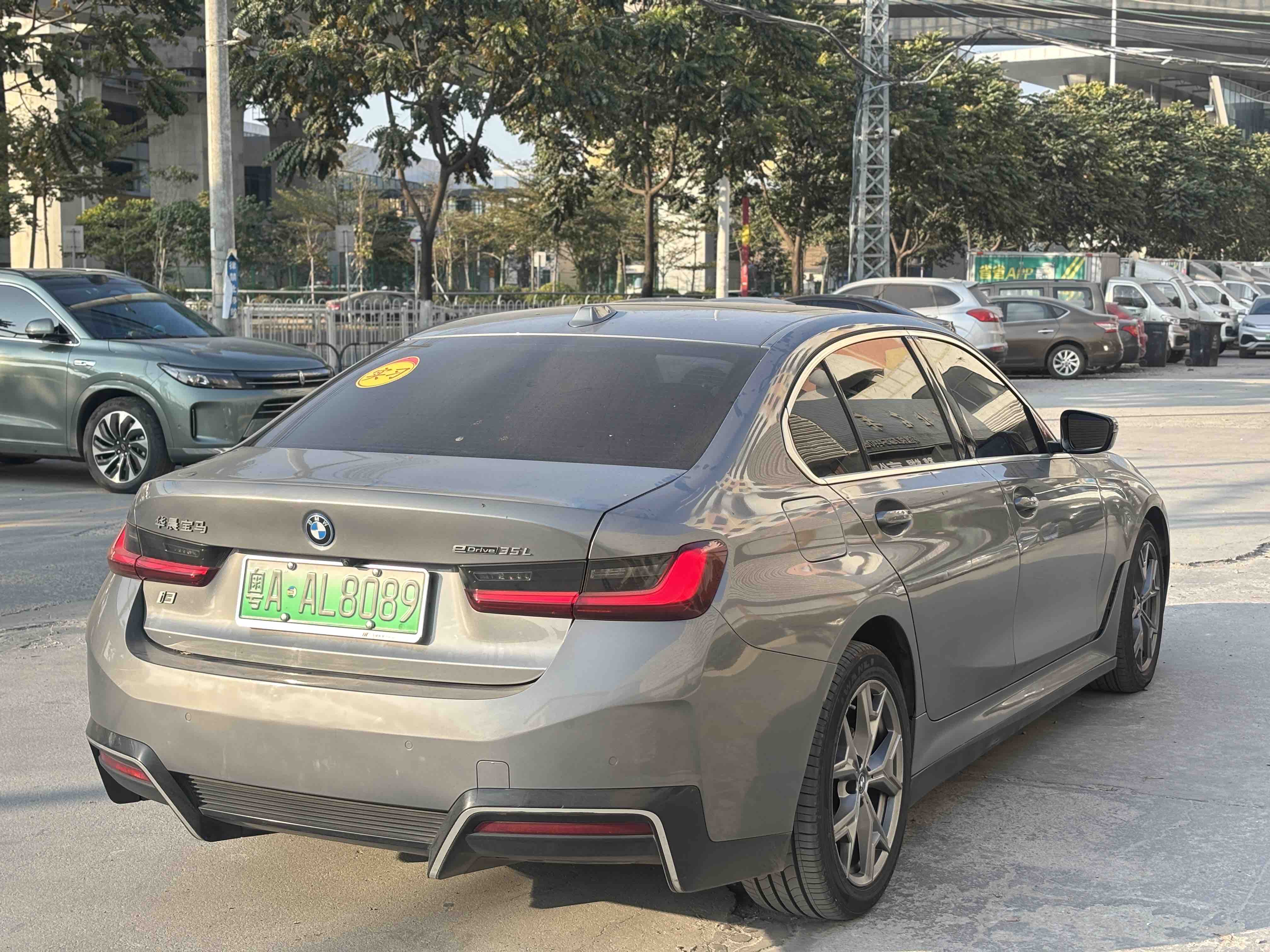 BMW i3 2022 immagine di auto #5