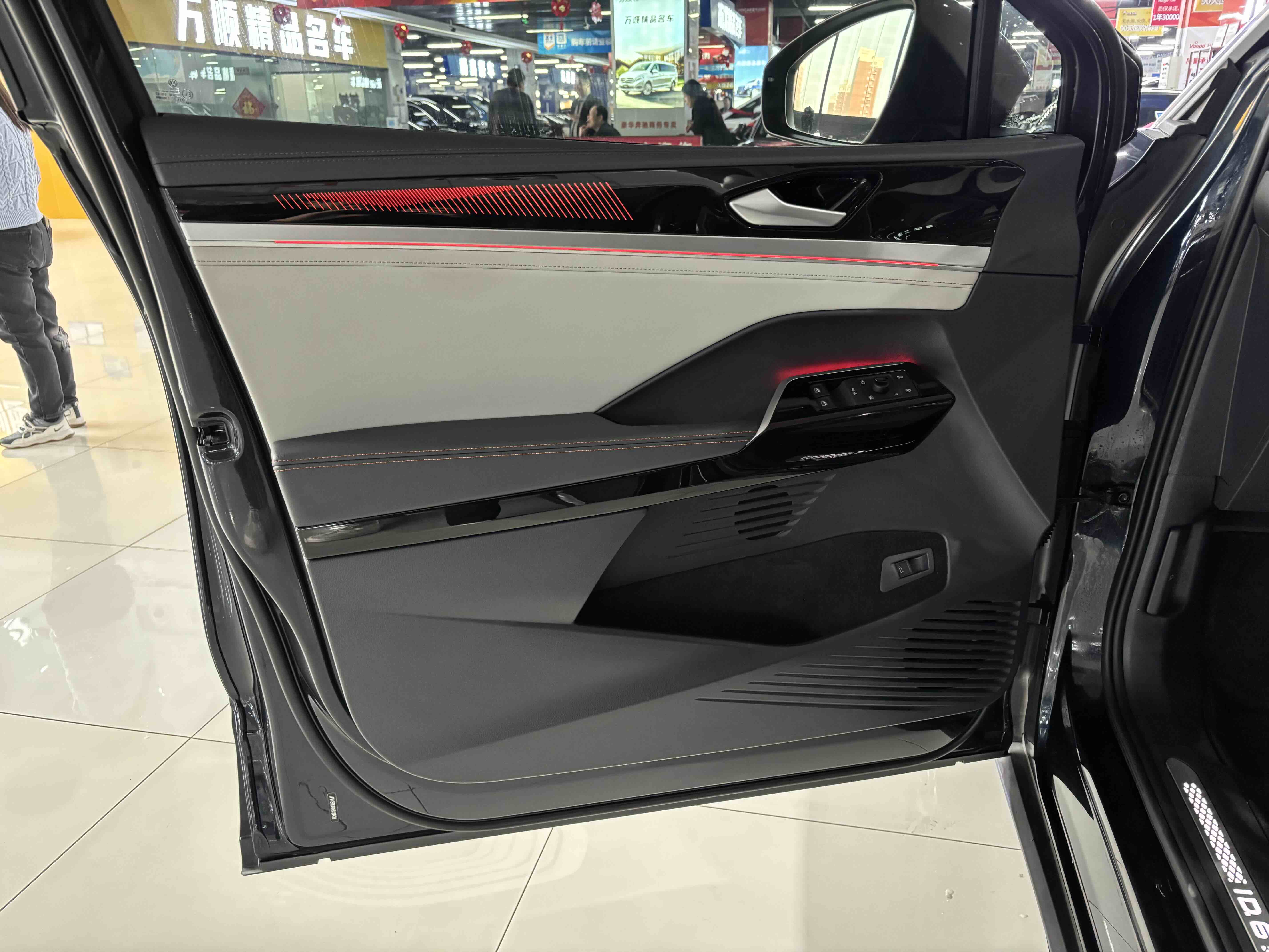 Volkswagen ID.6 Crozz 2022 immagine di auto #5