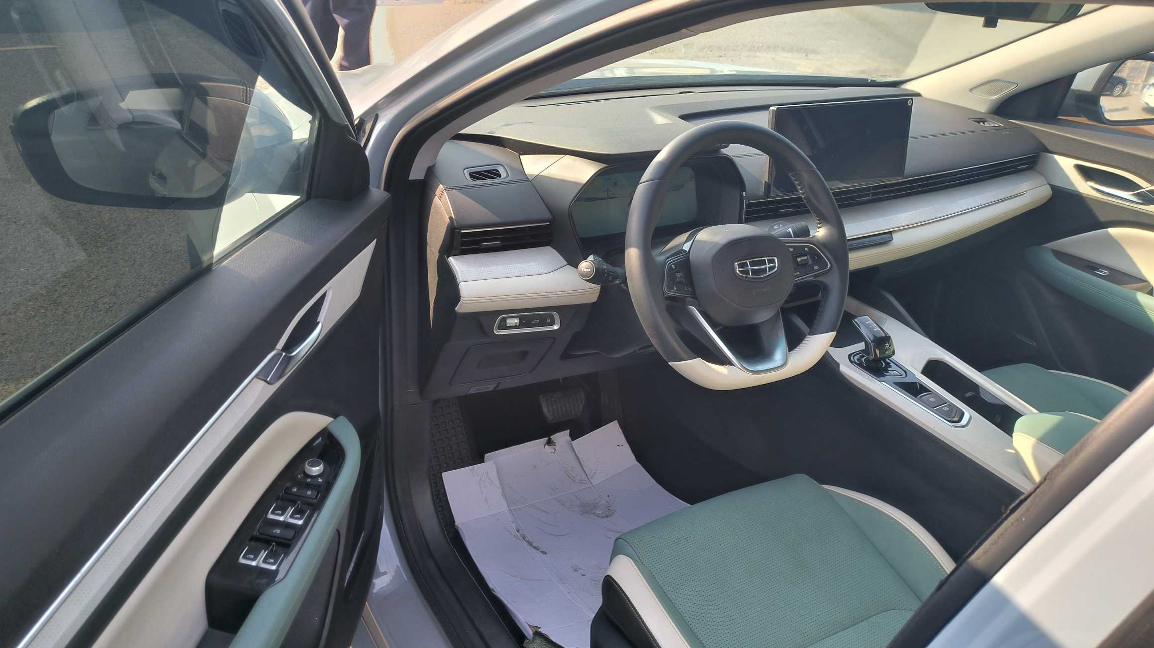 GEELY 2023 #5 GEELY 2023 car image #5