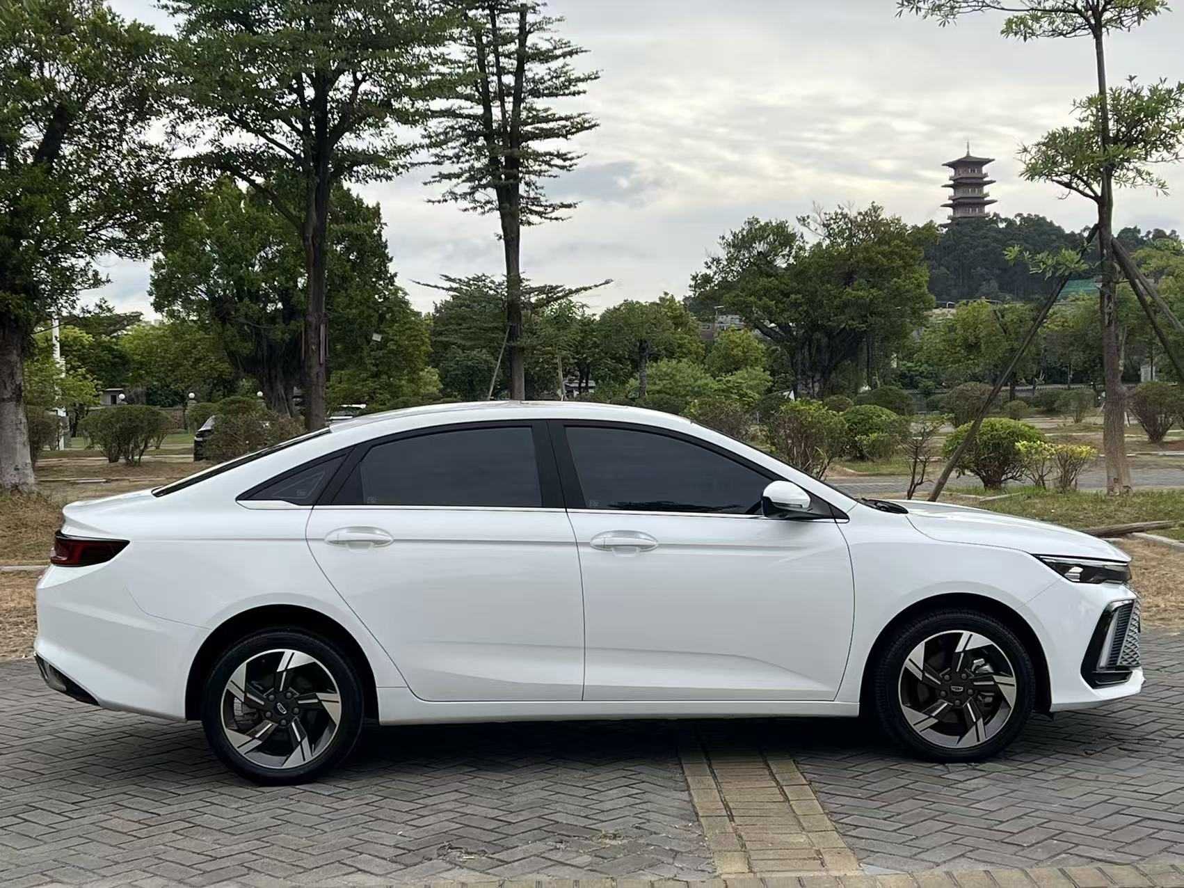 GEELY Emgrand L 2023 car image #5