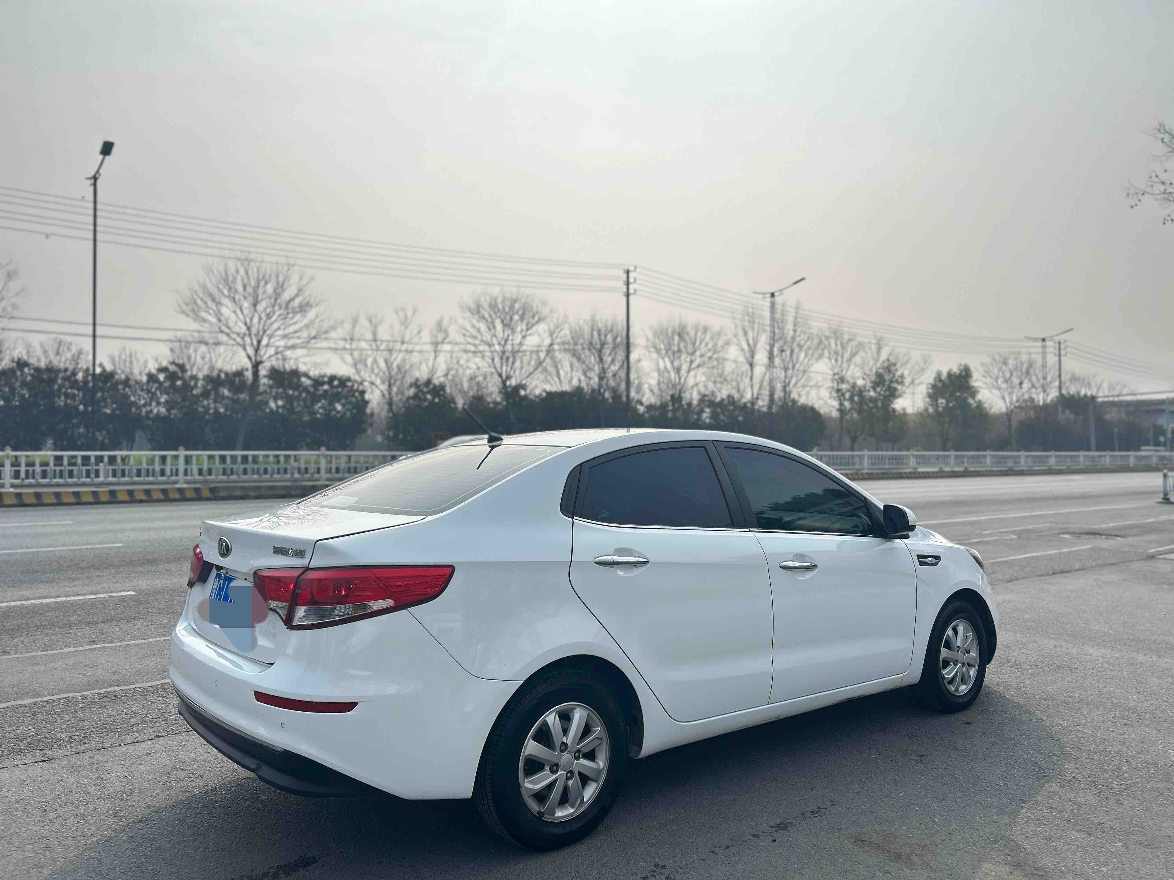 起亚 起亚K2 2016 汽车图片 #5