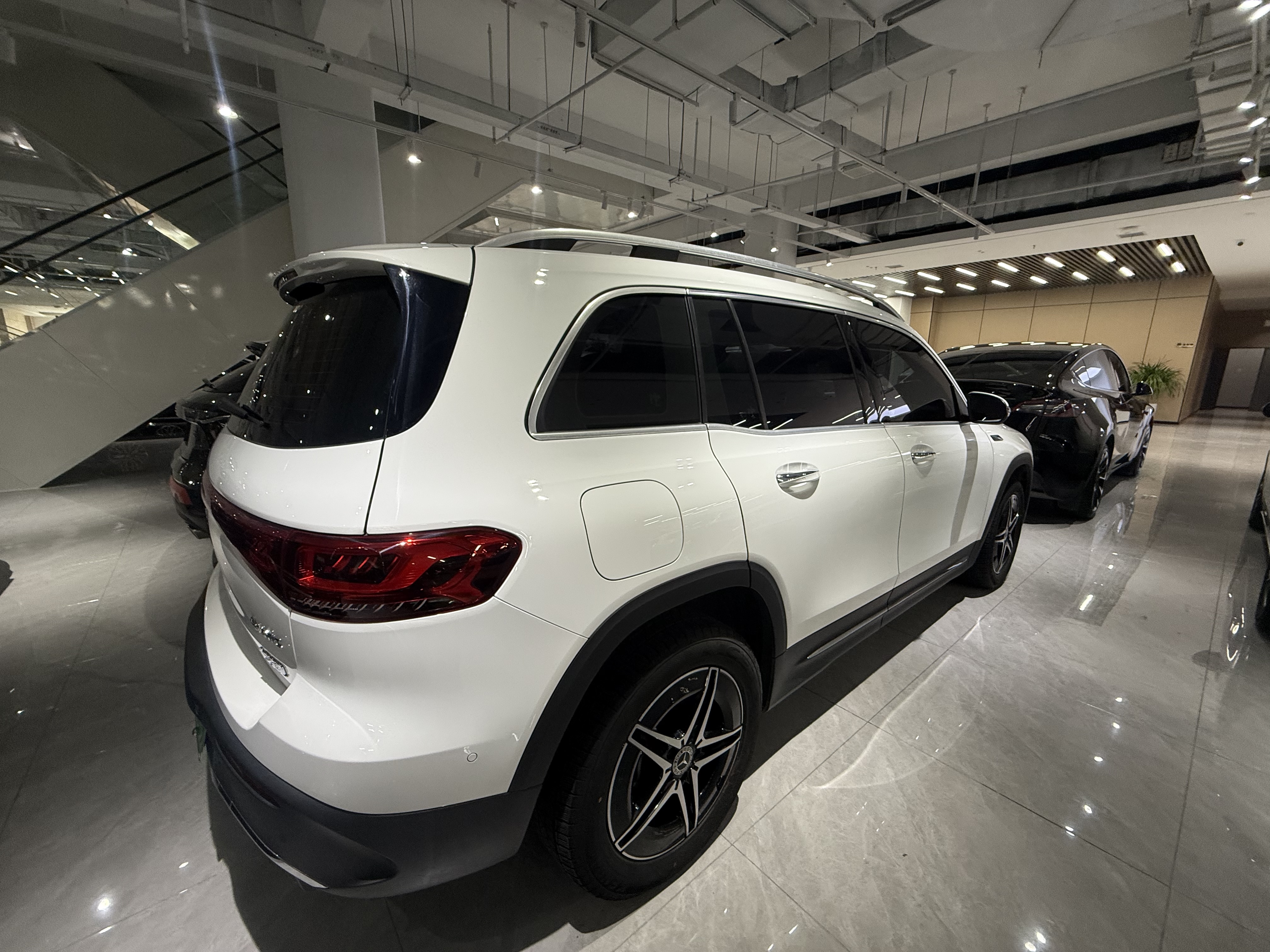 Mercedes-Benz EQB Class 2022 car image #5