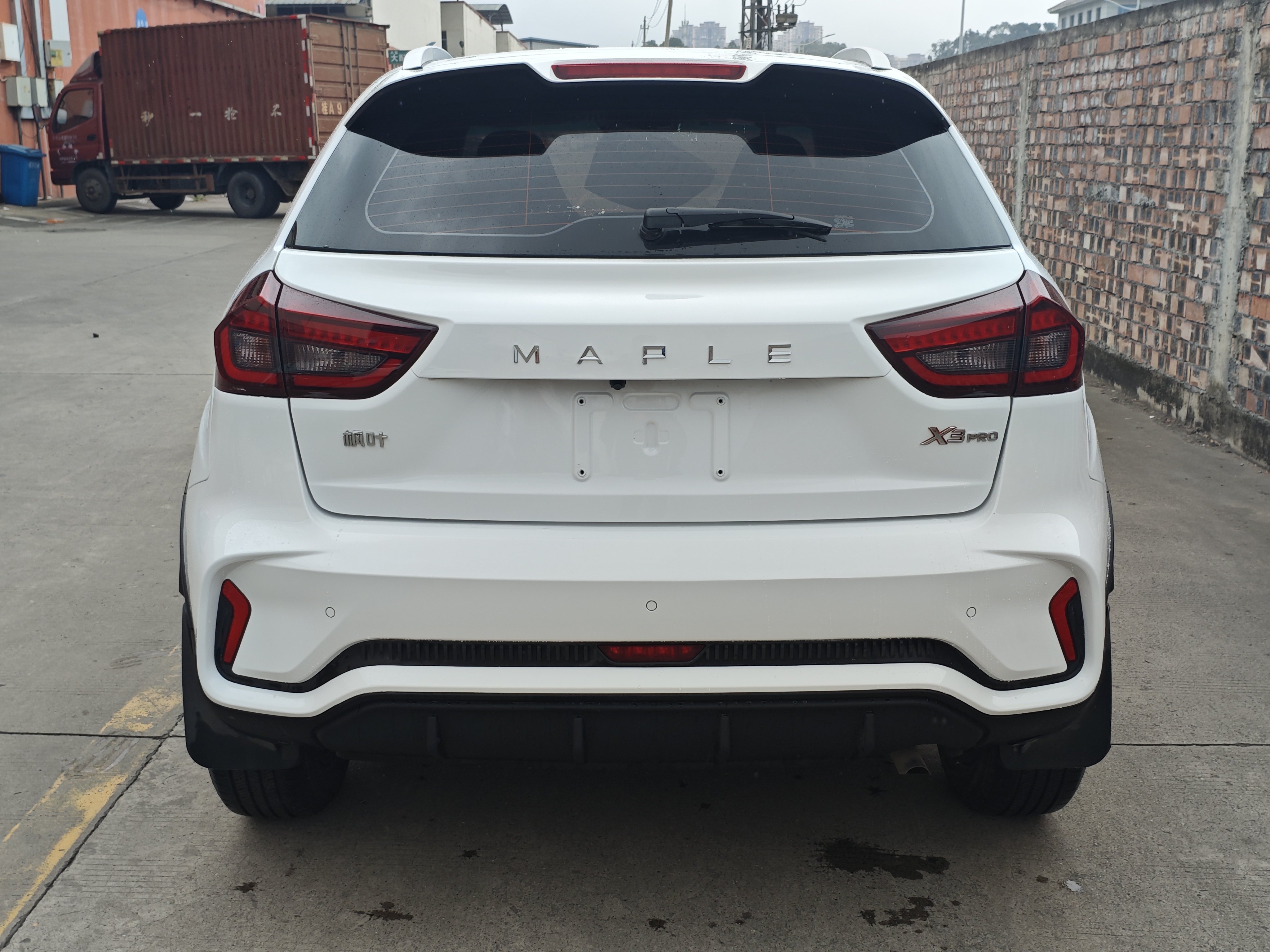 X3 PRO 2022 car image #5