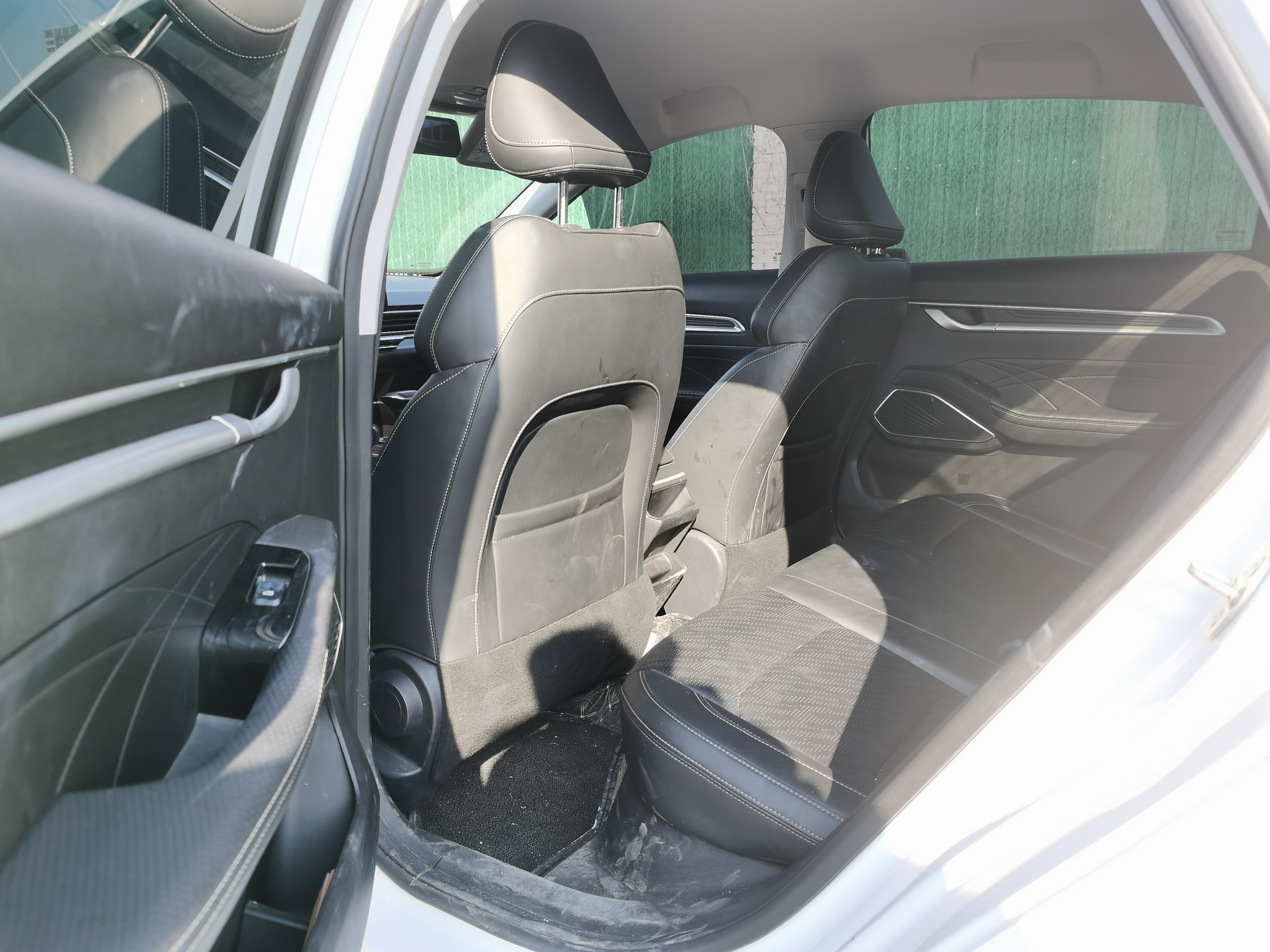 Emgrand 2023 car image #5
