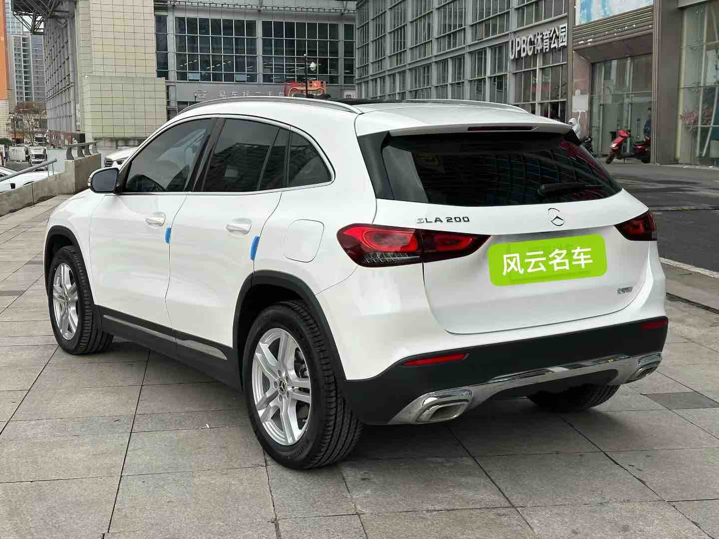 Mercedes-Benz GLA Class 2022 car image #5