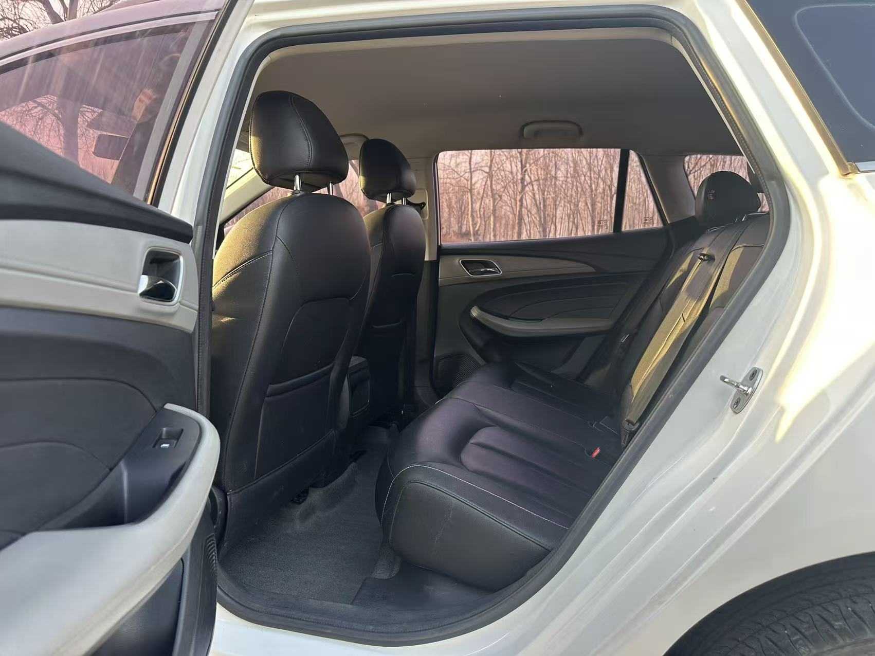 Roewe 2018 #5 Roewe 2018 car image #5