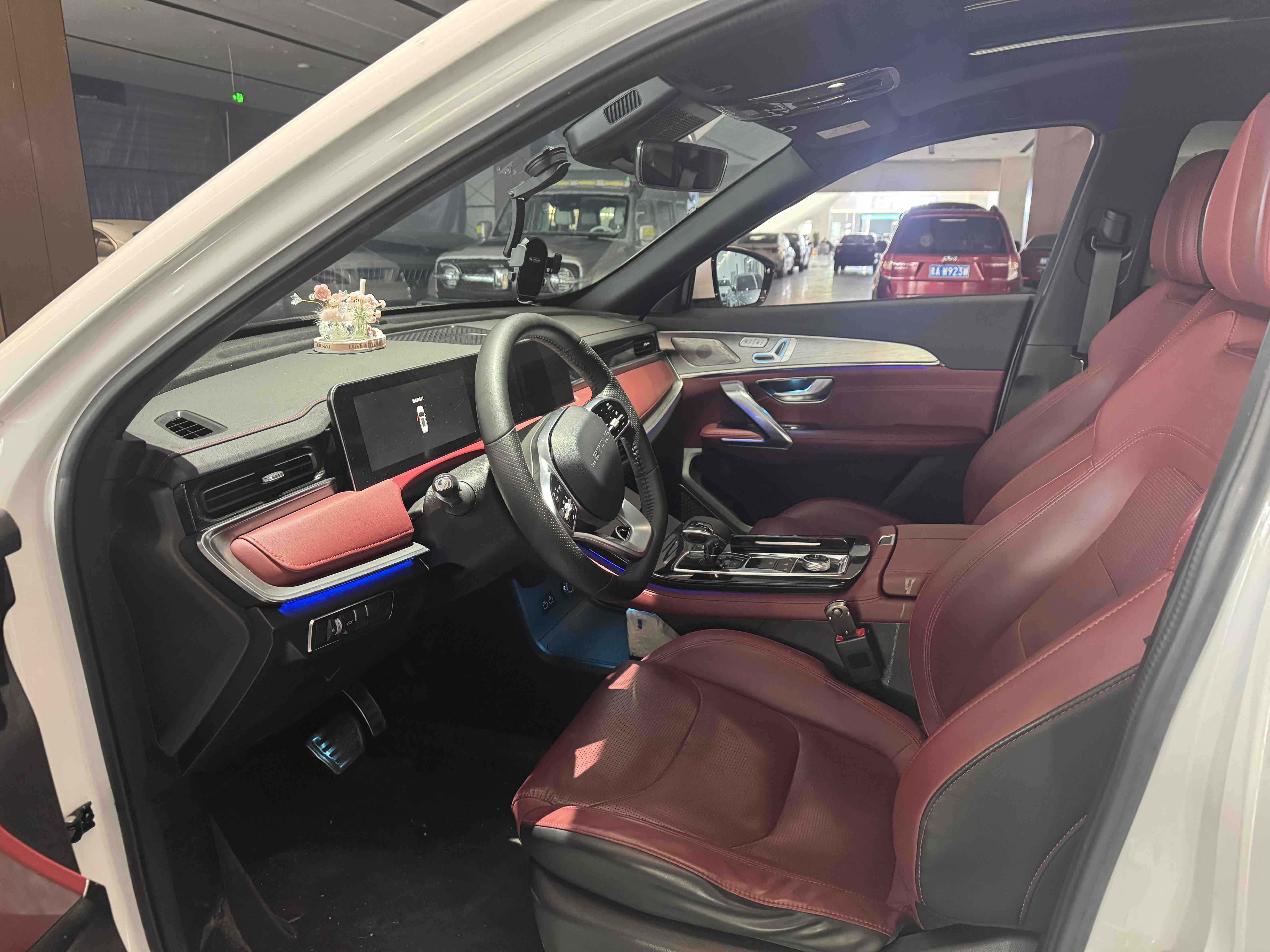 Jetour X70 PLUS 2023 car image #5