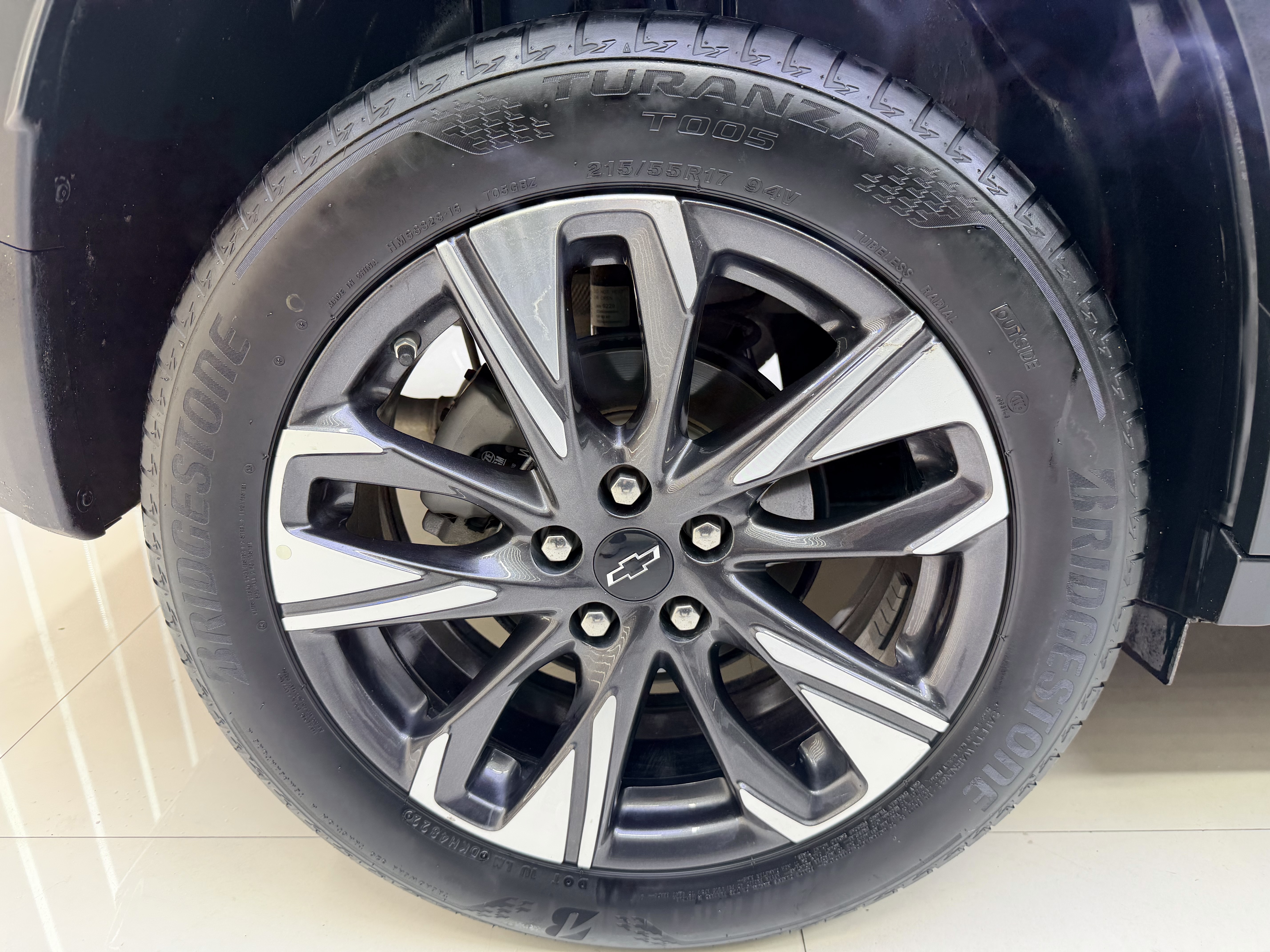 Chevrolet Tracker 2023 immagine di auto #5