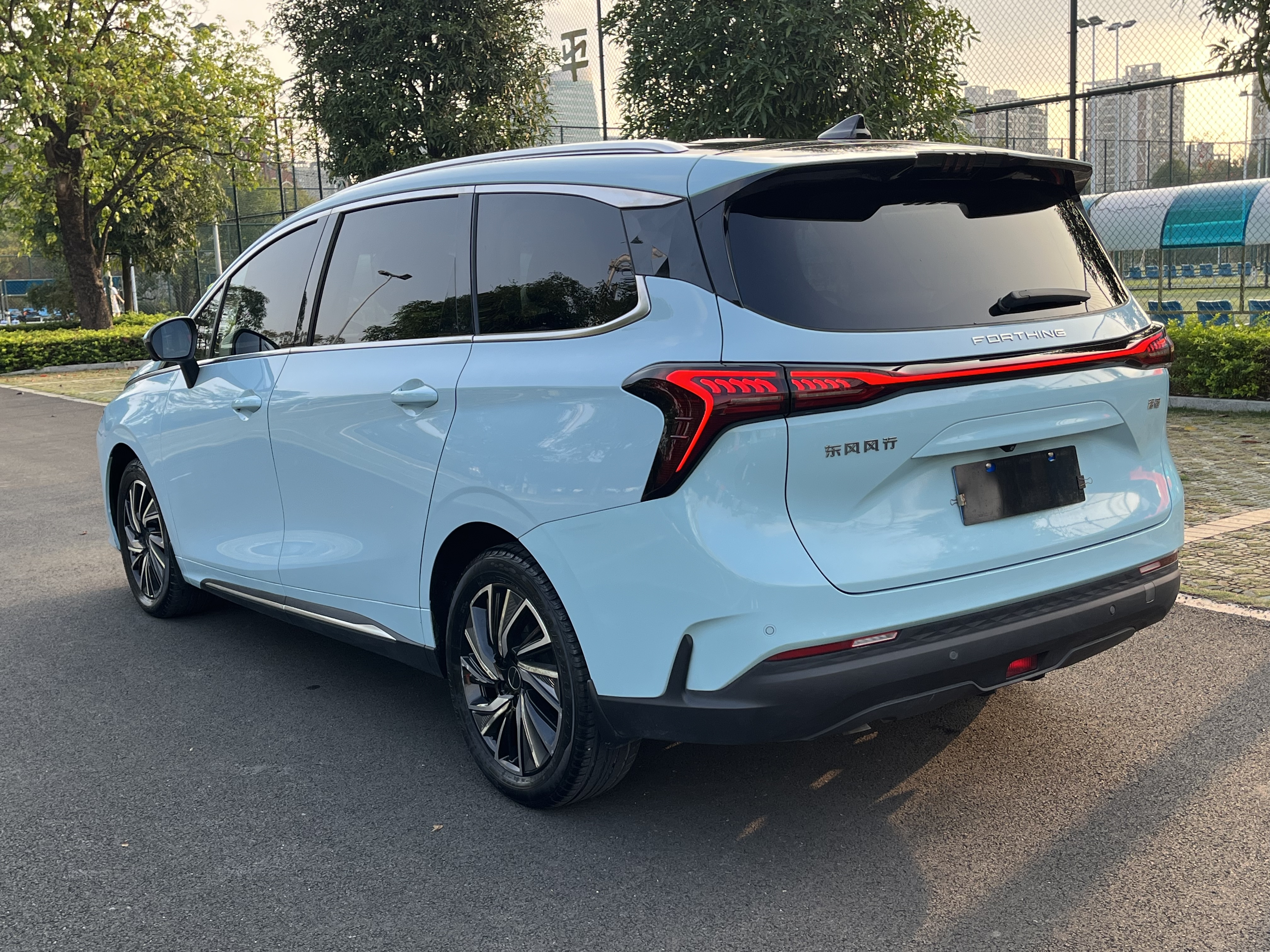 Forthing Yacht 2022 car image #5