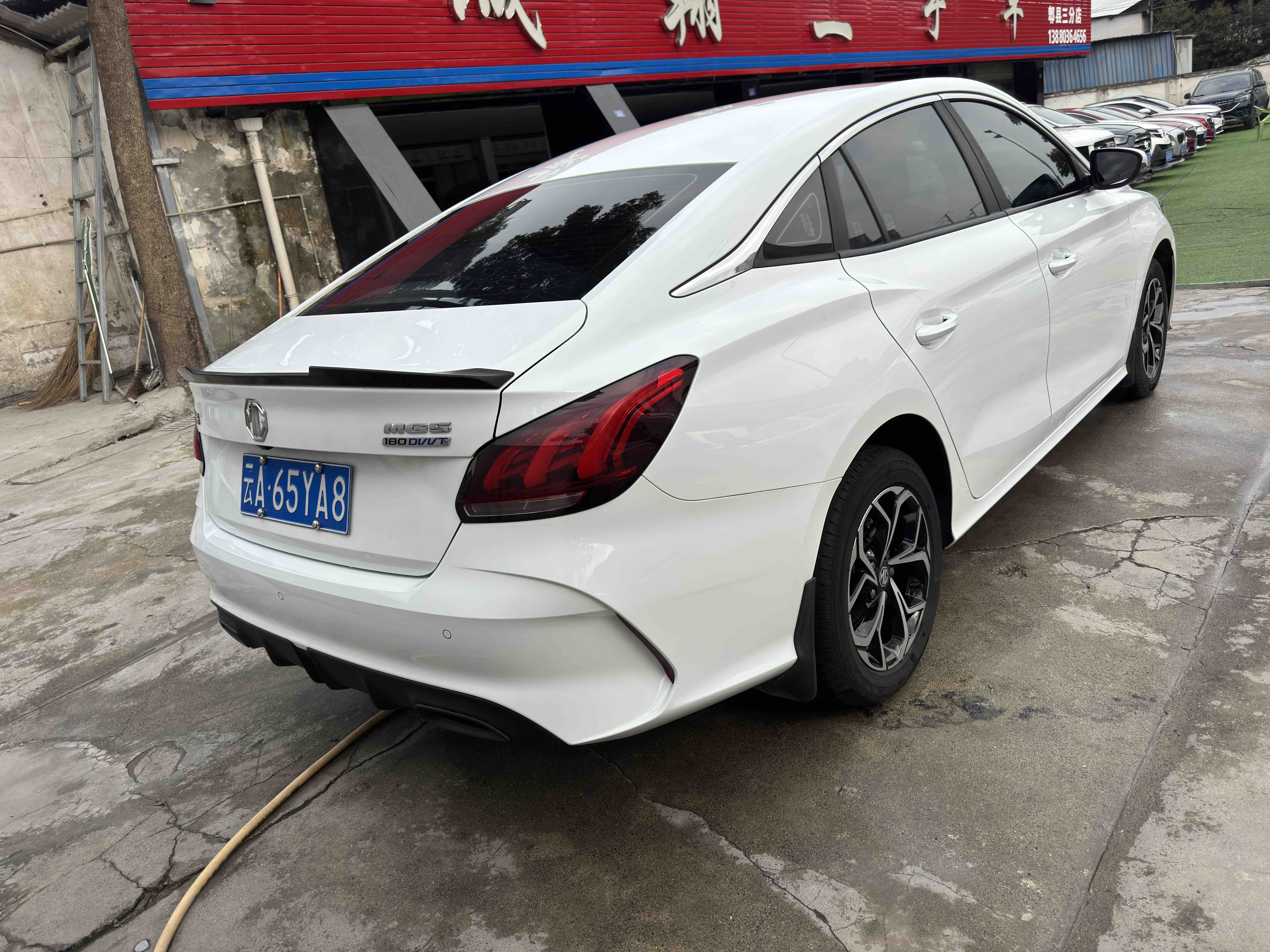 5 2022 car image #5