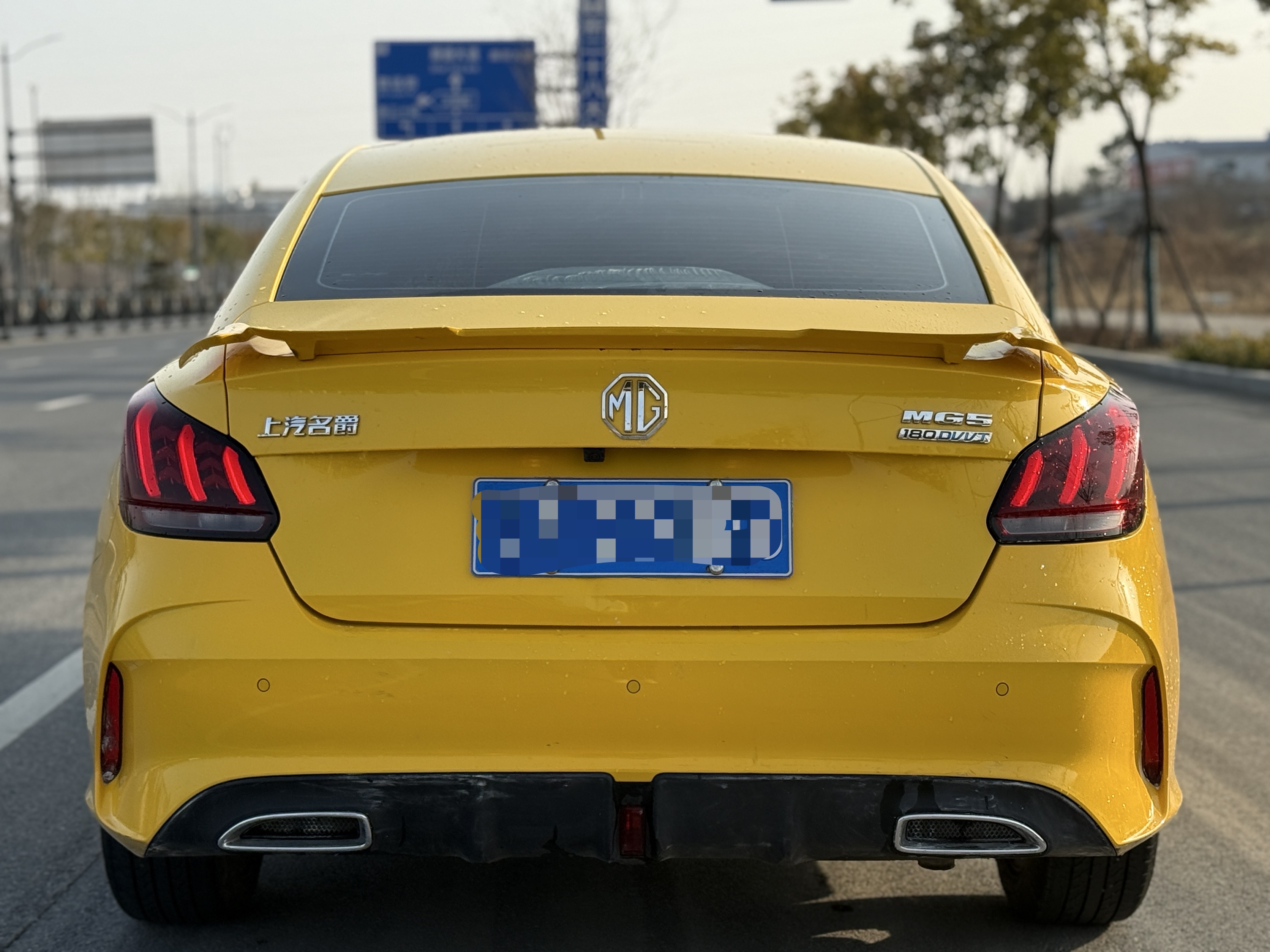 5 2021 #5 5 2021 immagine di auto #5