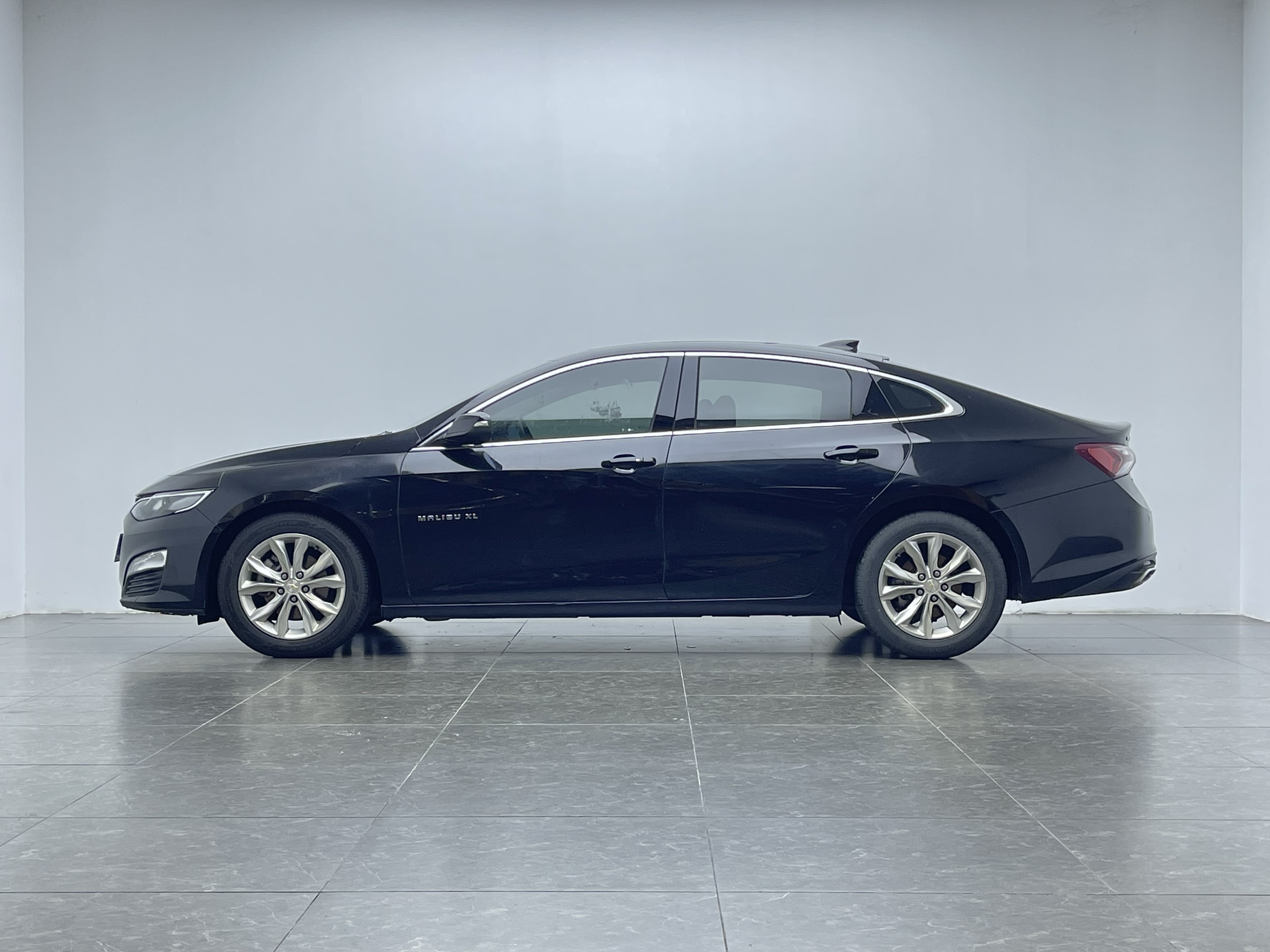 MG 5 2023 car image #5