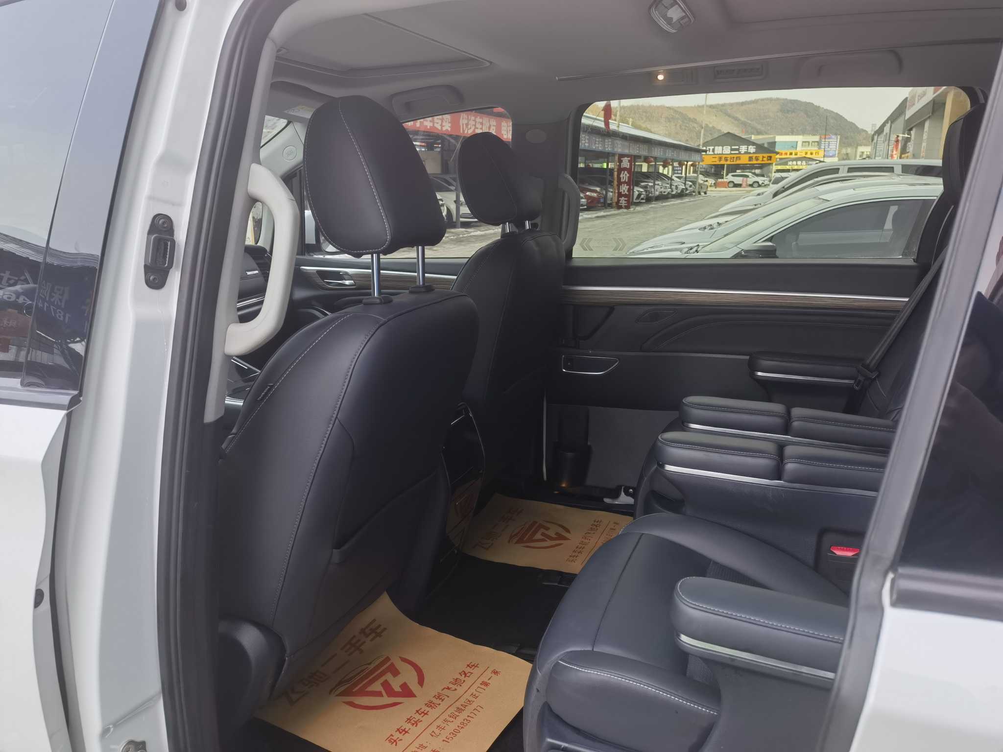 GAC Trumpchi M8 2022 #5 GAC Trumpchi M8 2022 car image #5