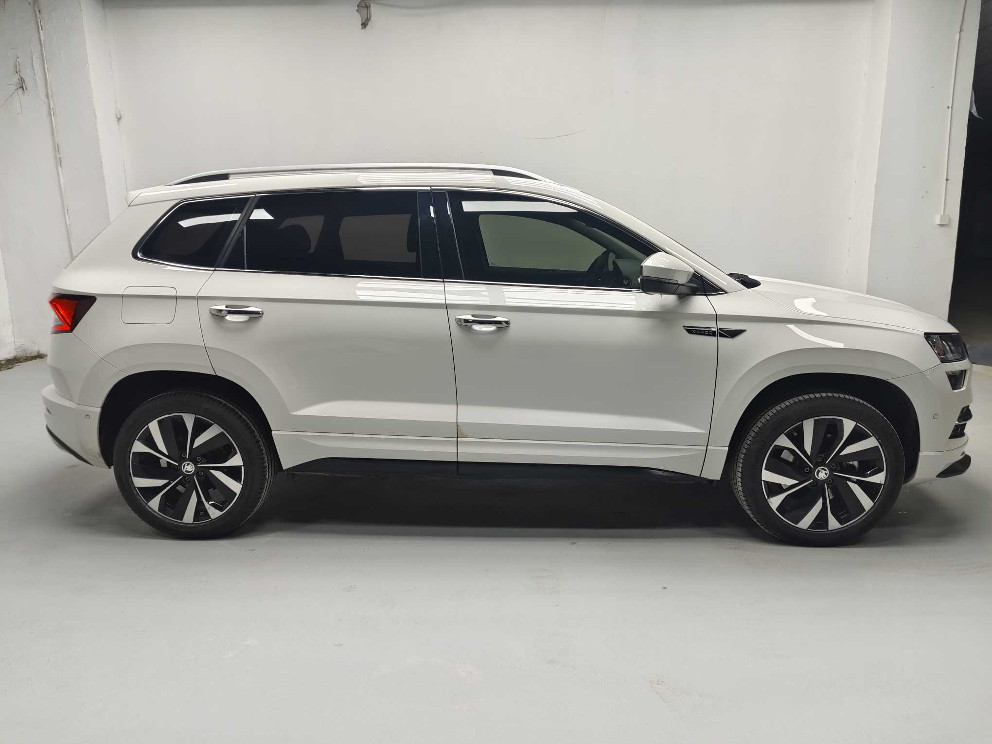 Skoda Karoq 2022 car image #5