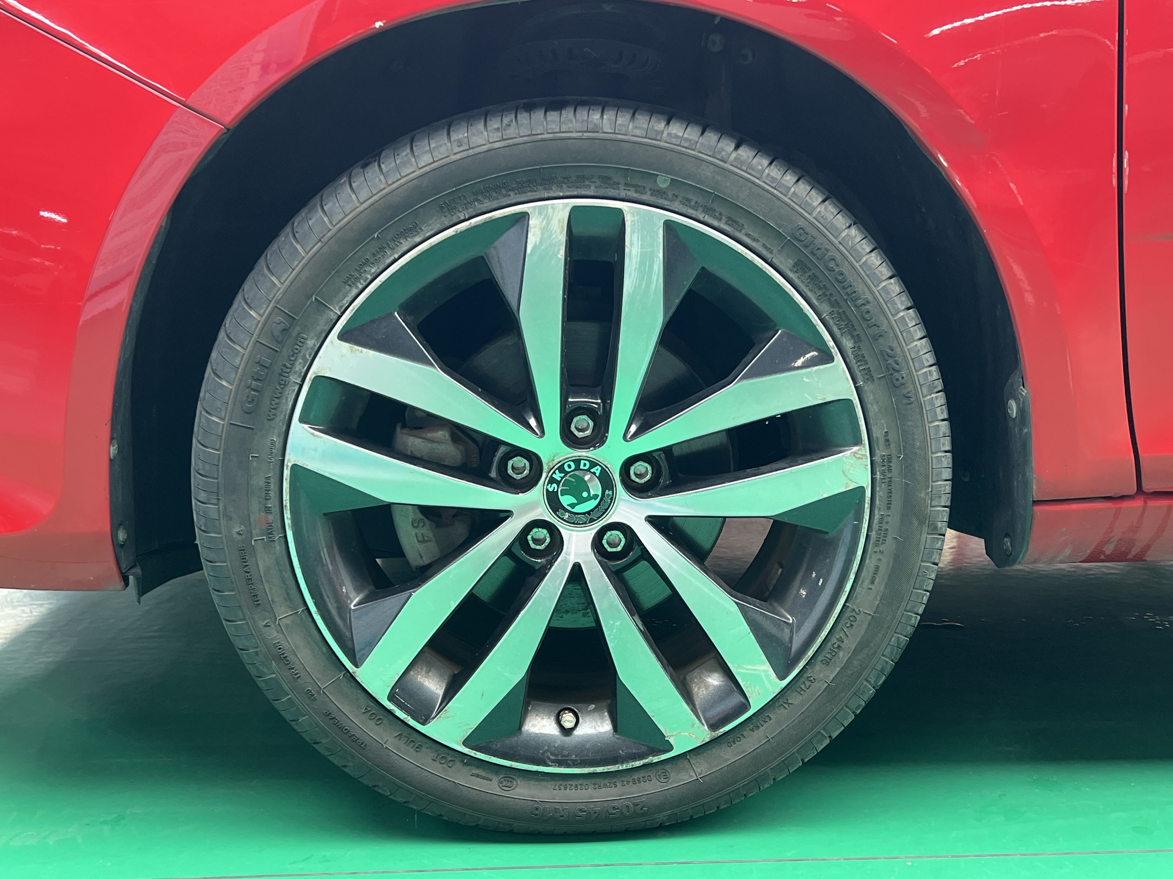 Skoda Fabia 2012 car image #5