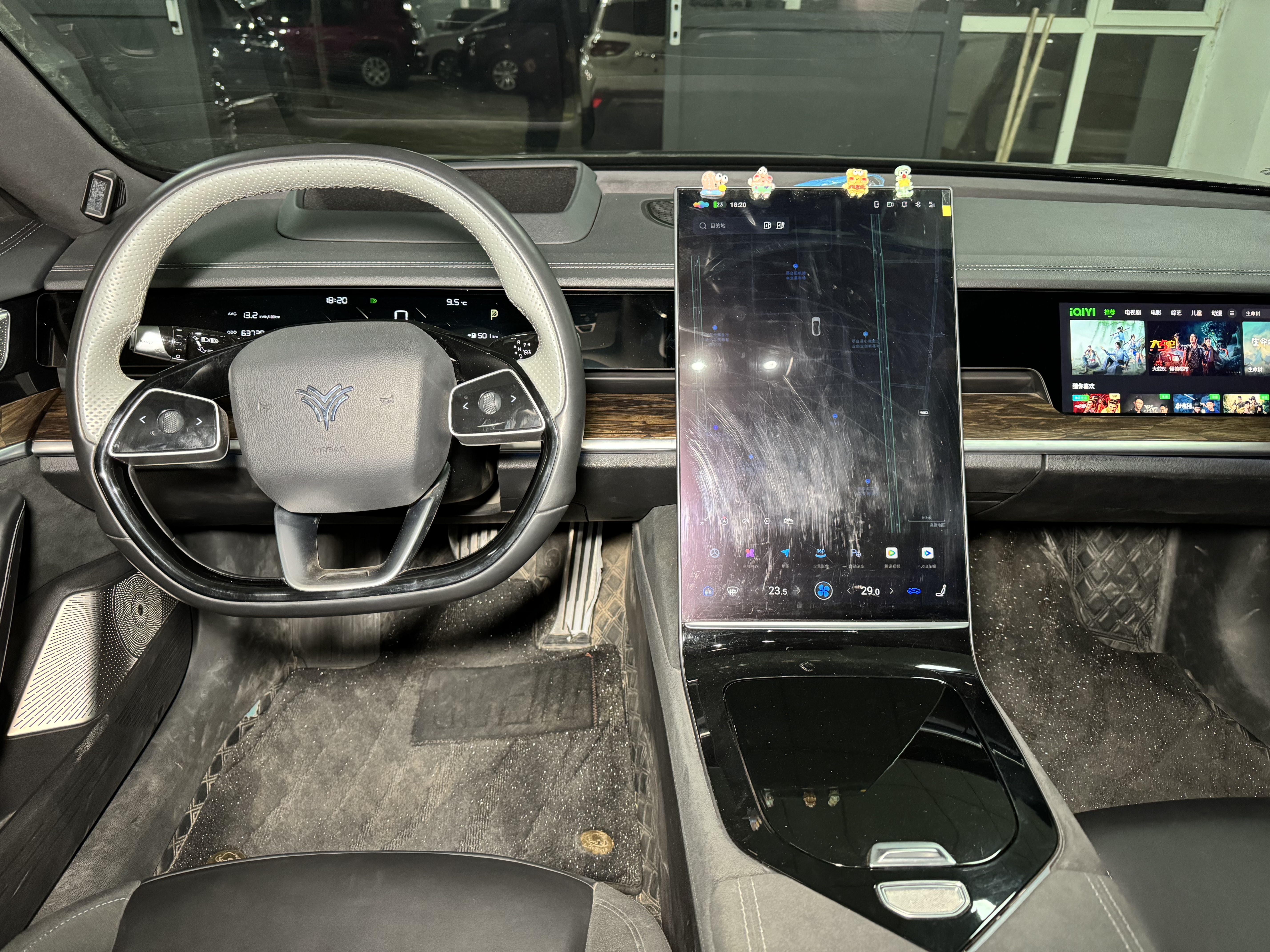 哪吒汽车 哪吒S 2023 汽车图片 #5