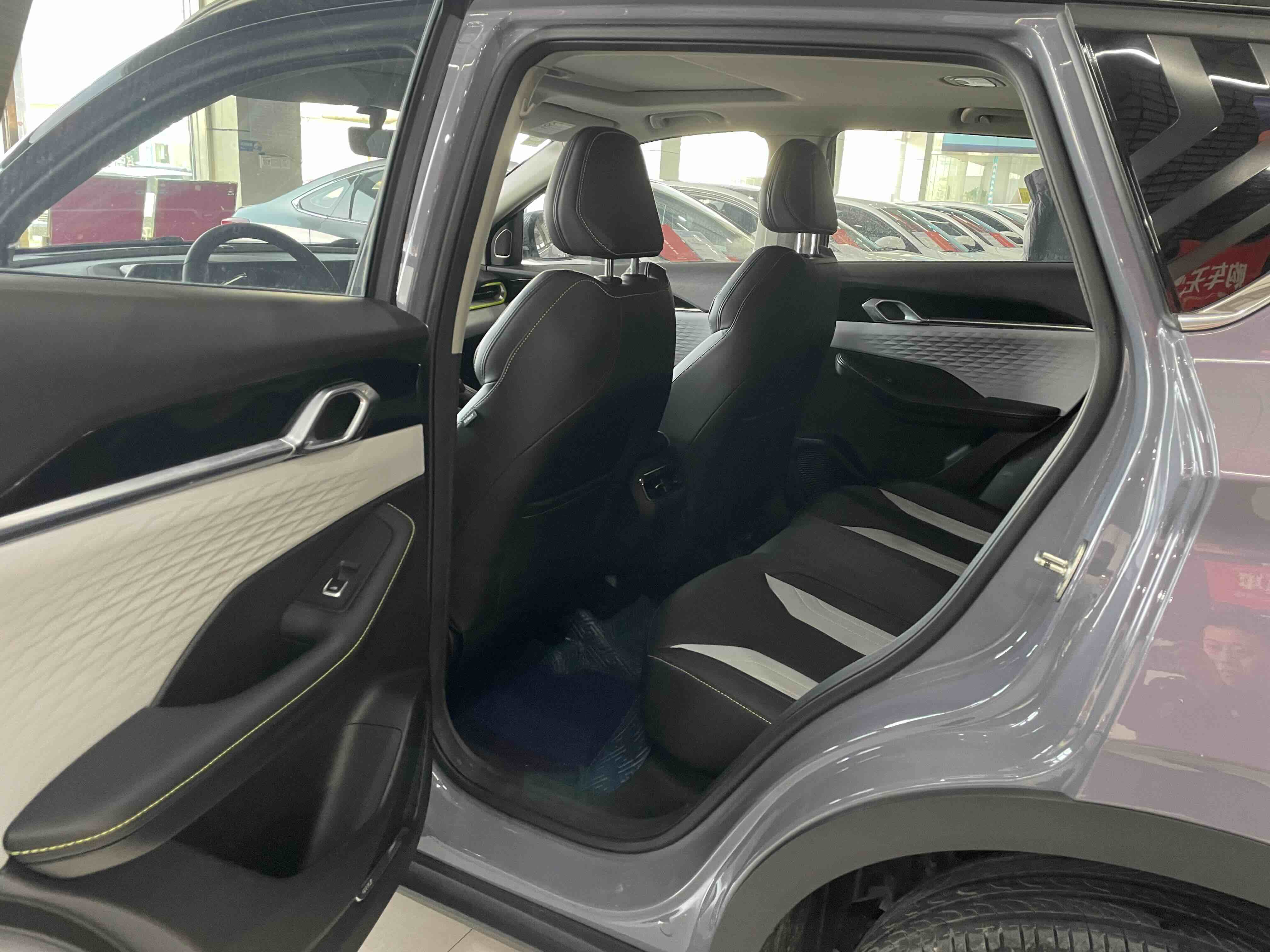GEELY Coolray 2023 #5 GEELY Coolray 2023 car image #5