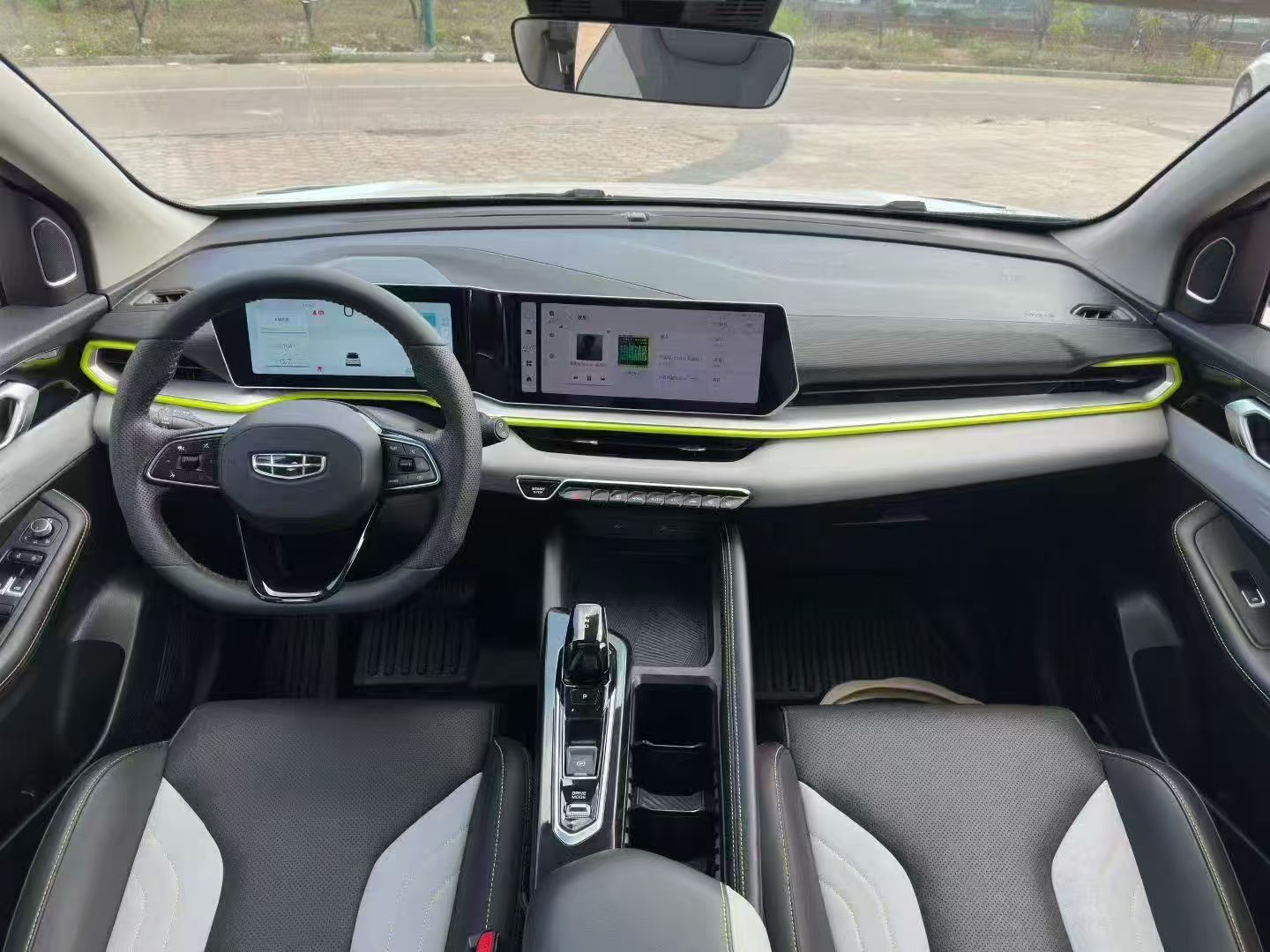 GEELY Coolray 2023 #5 GEELY Coolray 2023 car image #5