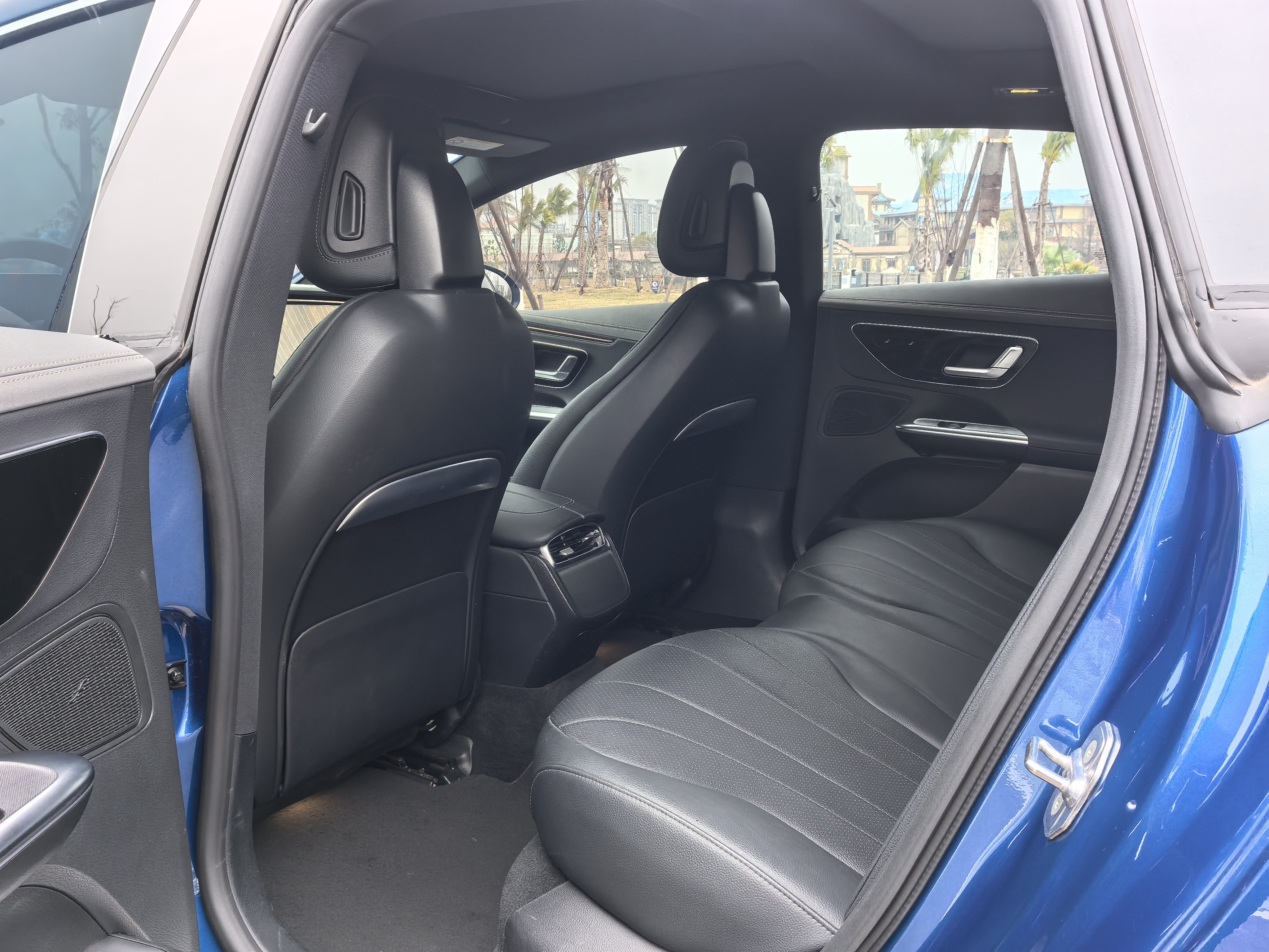 Mercedes-Benz EQE Class 2024 #5 Mercedes-Benz EQE Class 2024 car image #5