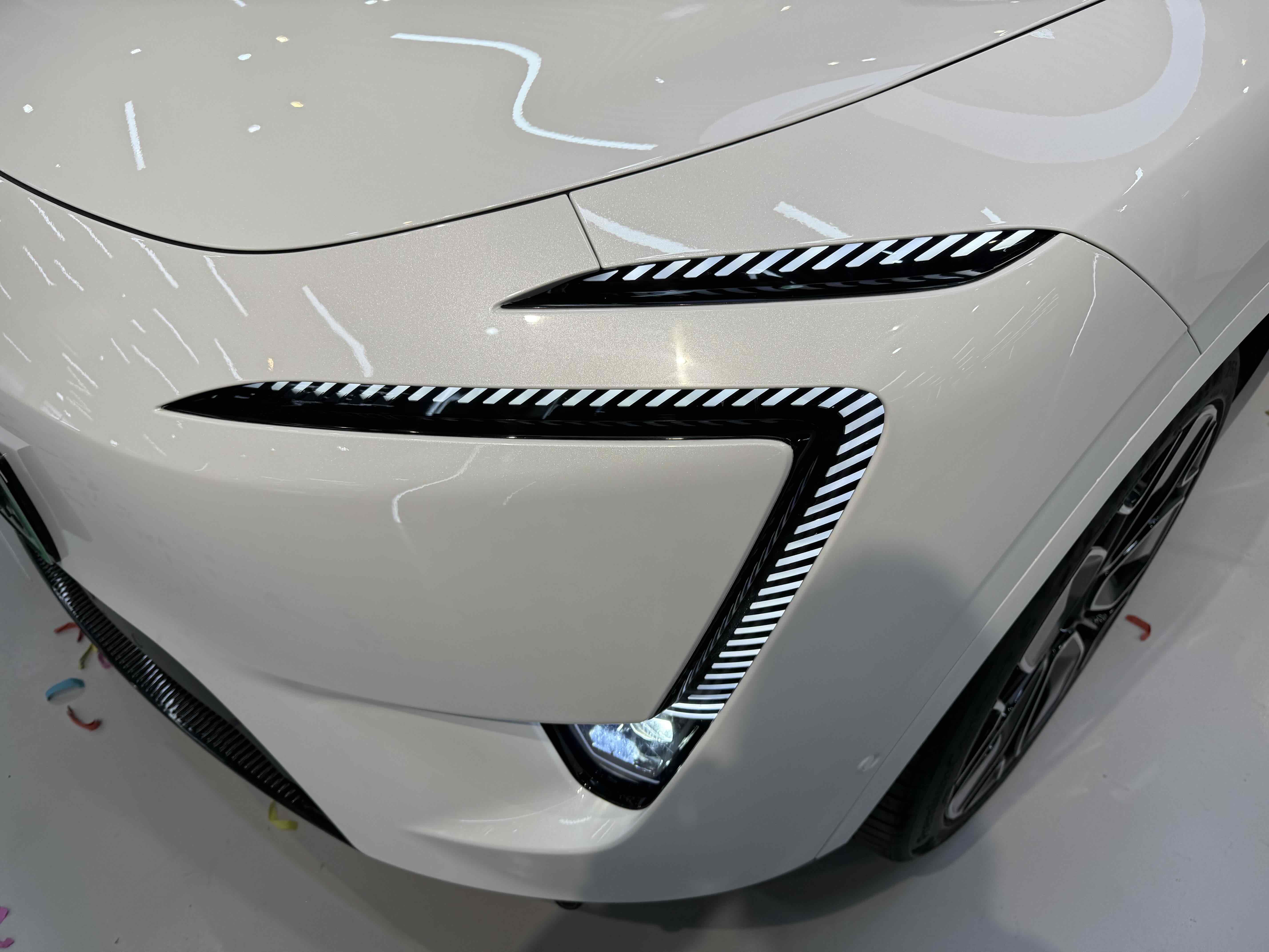 阿维塔 阿维塔11 2023 汽车图片 #5