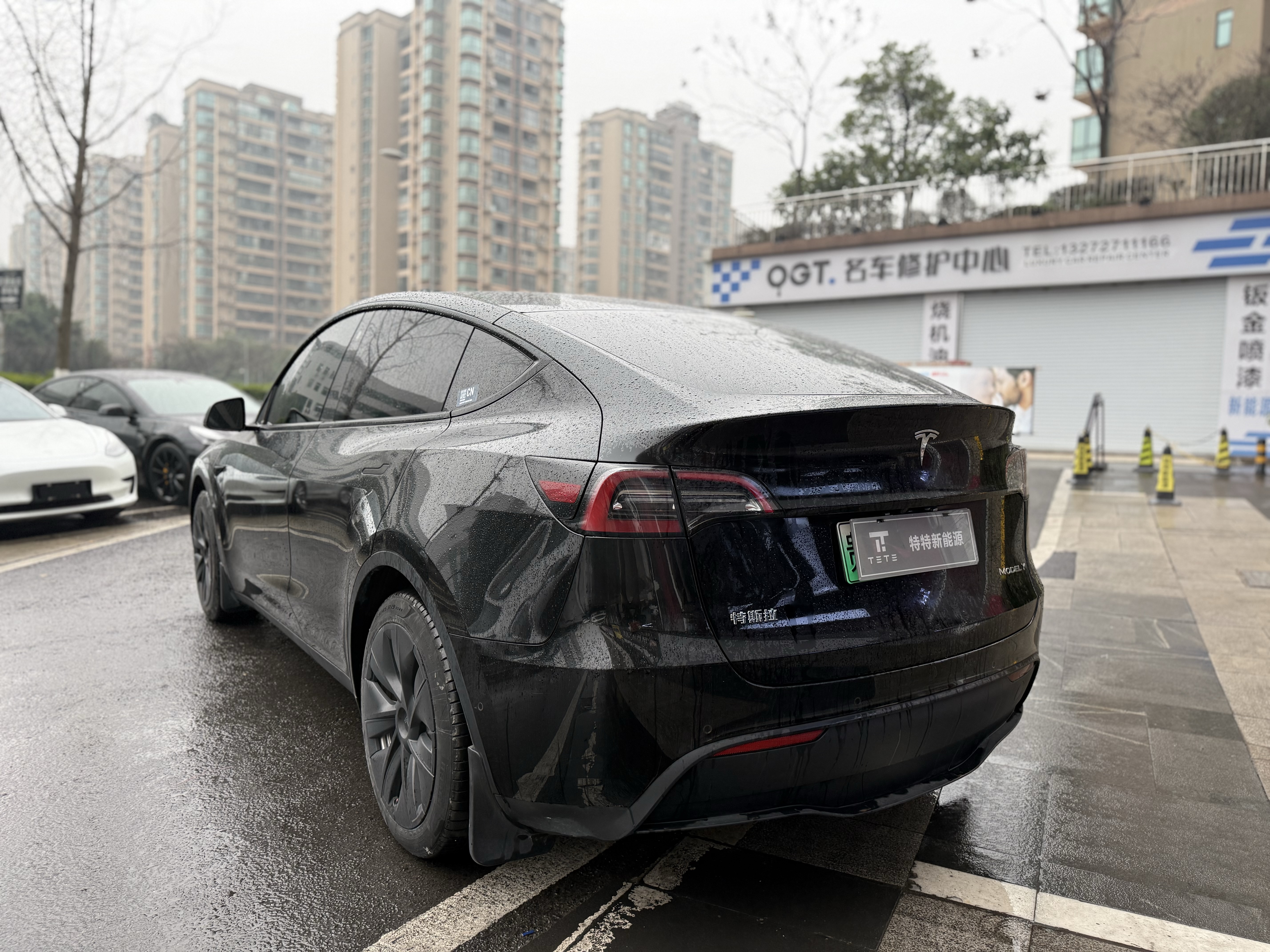 Tesla Model Y 2022 car image #5