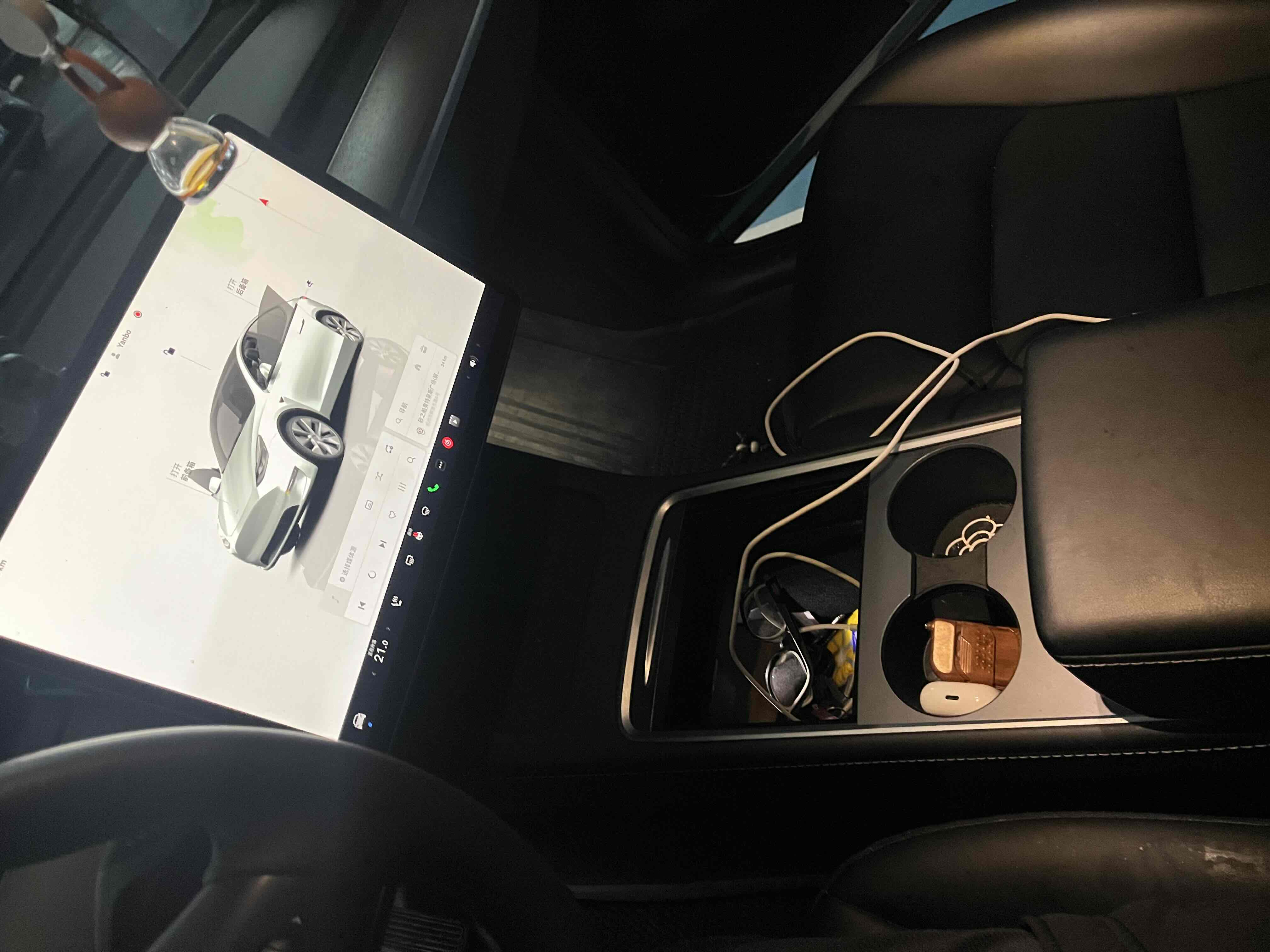Tesla Model Y 2022 car image #5