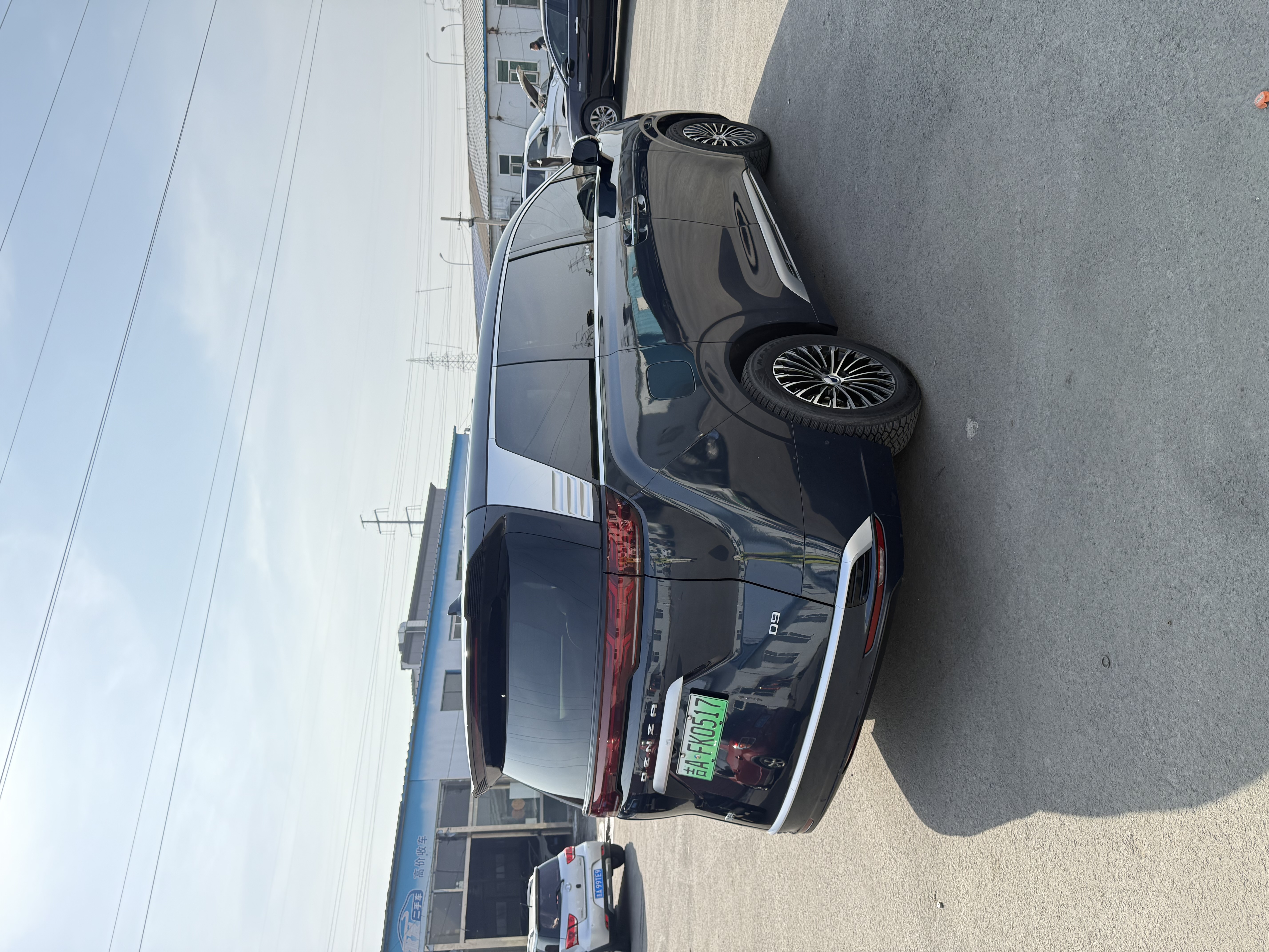 Denza D9 2023 car image #5