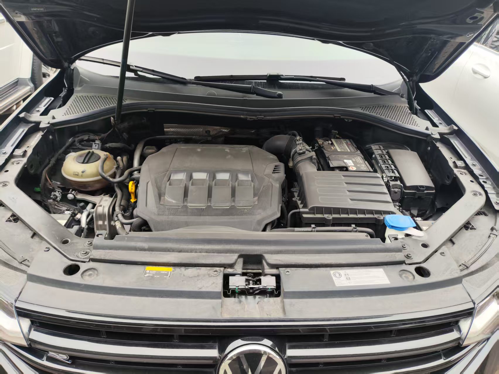 Volkswagen Tiguan X 2023 car image #5