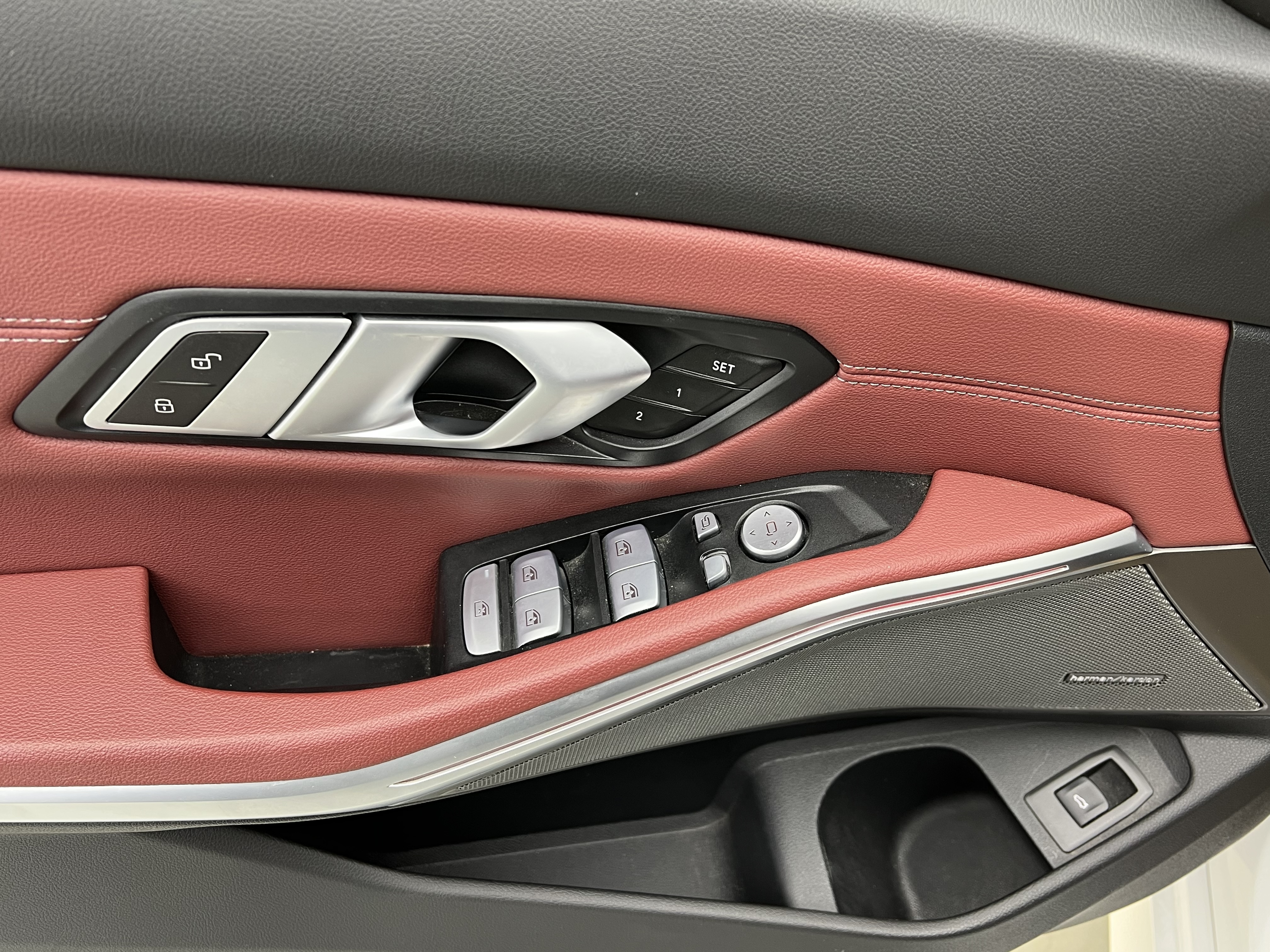 BMW 3 Series 2024 #5 BMW 3 Series 2024 car image #5