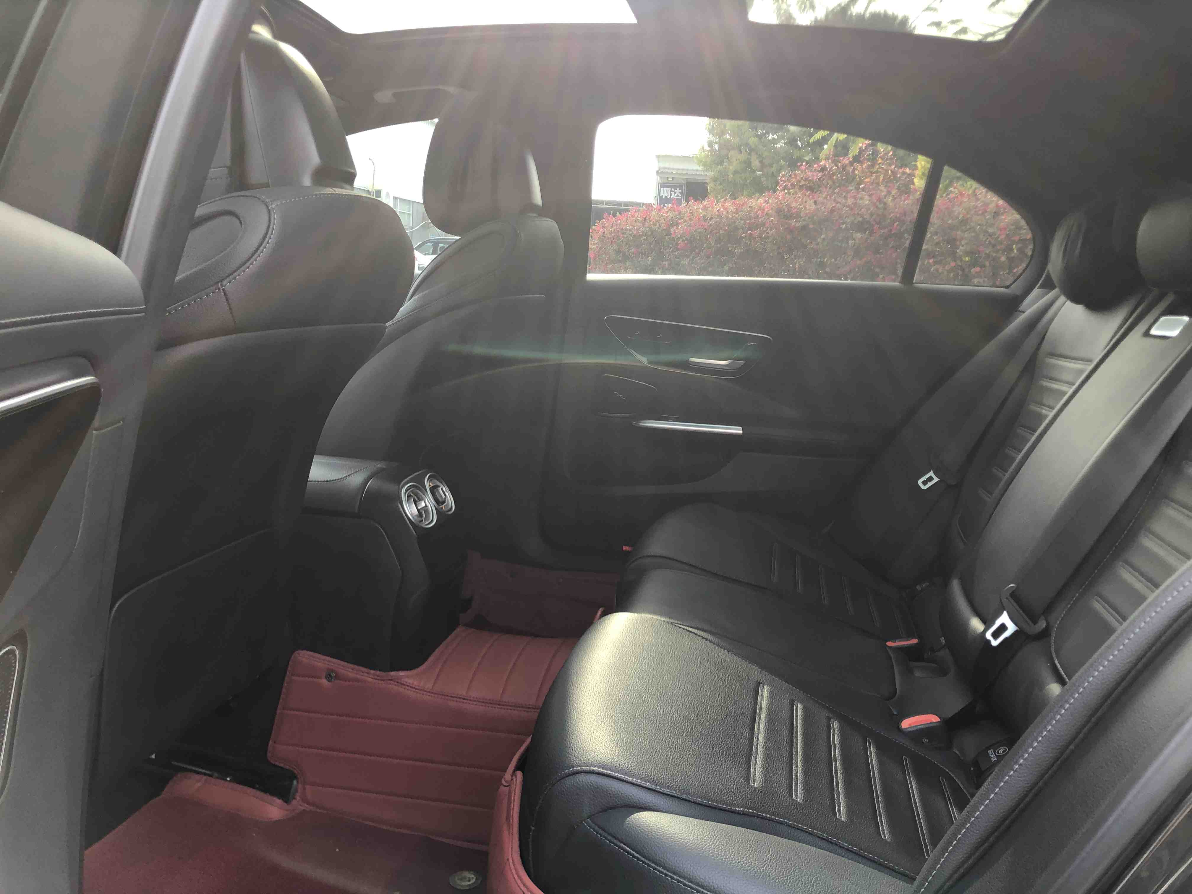 Mercedes-Benz 2023 car image #5